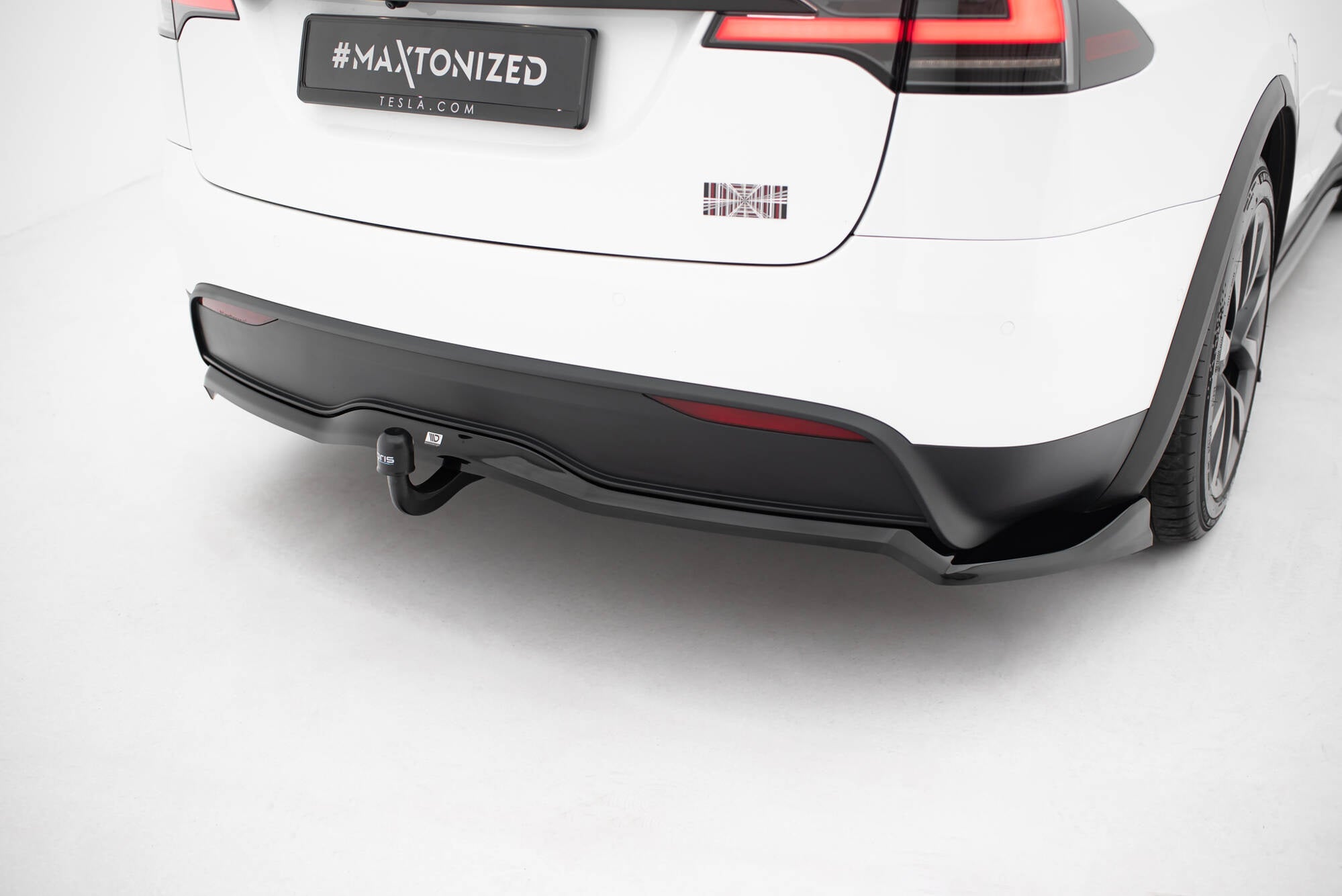 Prelungire splitter bara spate Tesla Model X Mk1 Facelift 2021- v5 - Maxton Design