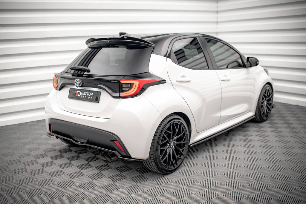 Prelungire splitter bara spate Toyota Yaris Mk4 2019- v2 - Maxton Design