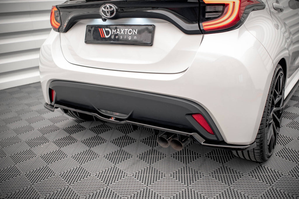Prelungire splitter bara spate Toyota Yaris Mk4 2019- v2 - Maxton Design