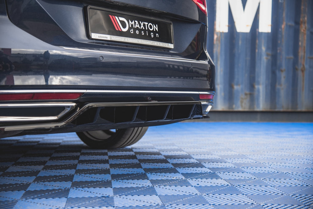Prelungire splitter bara spate Volkswagen Passat B8 2014- v6 - Maxton Design