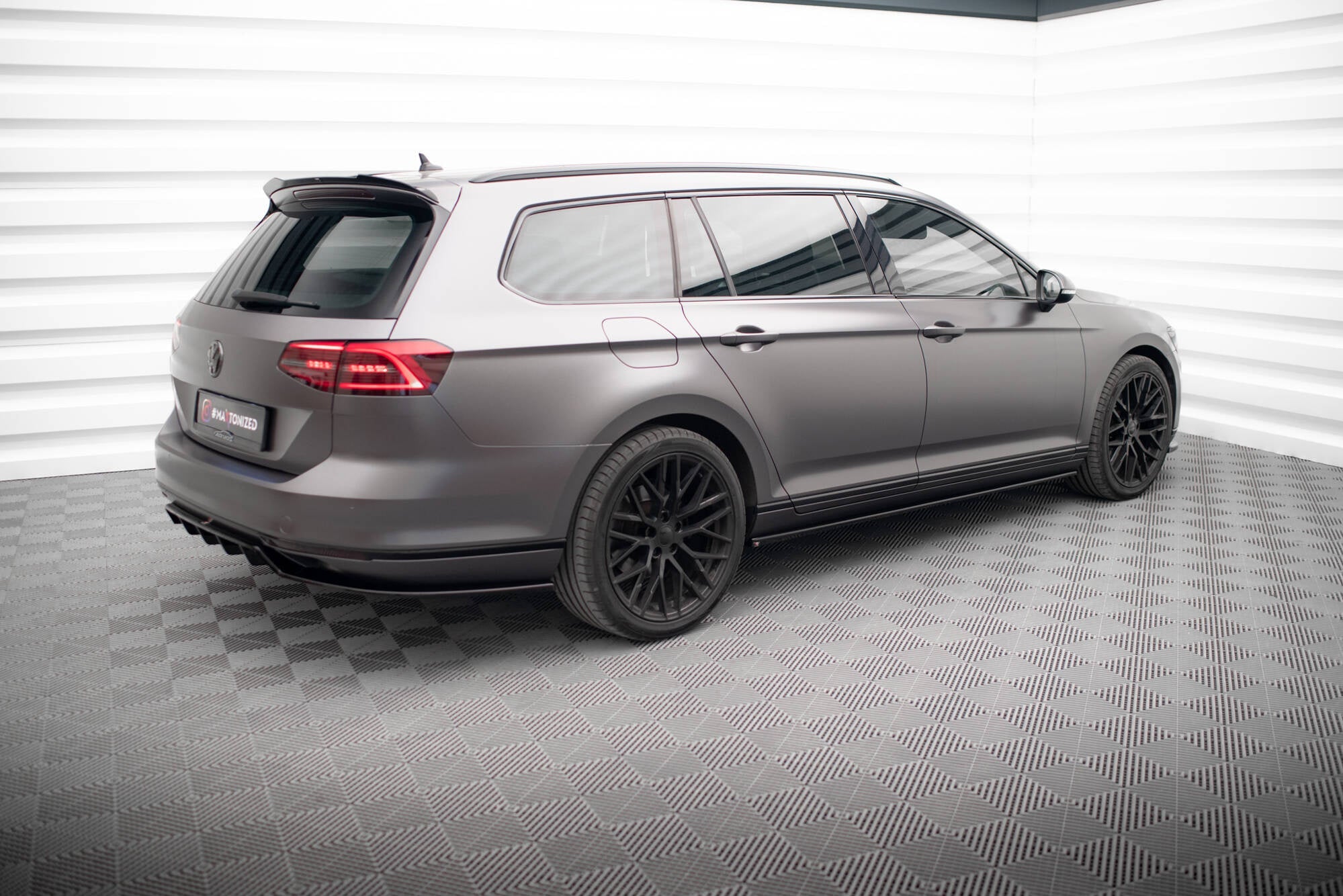 Prelungire splitter bara spate Volkswagen Passat R-Line B8 2014-2019 v7 - Maxton Design
