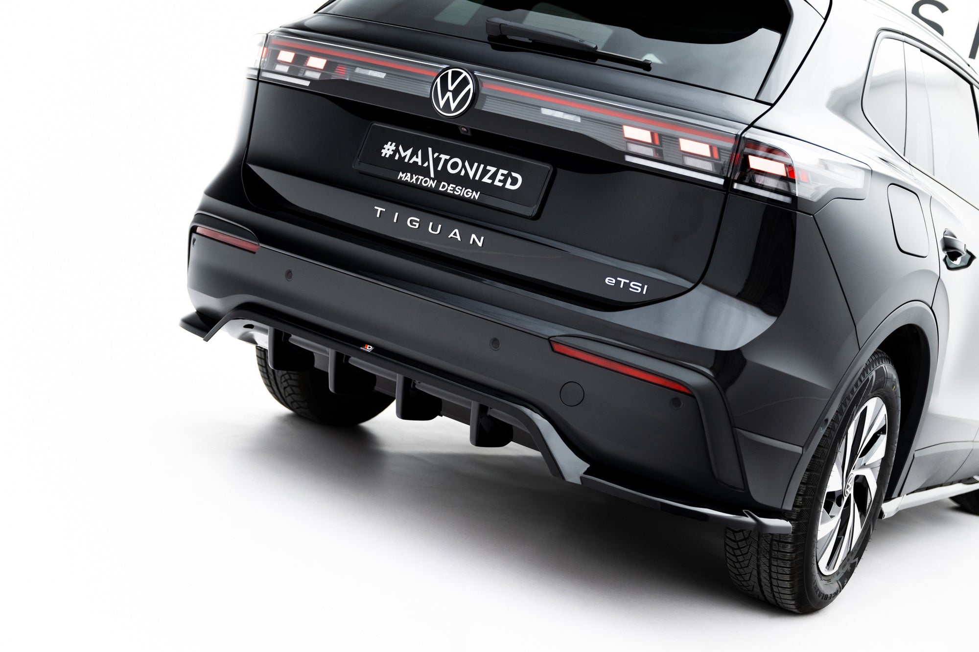 Prelungire splitter bara spate Volkswagen Tiguan Mk3 2024- v1 - Maxton Design