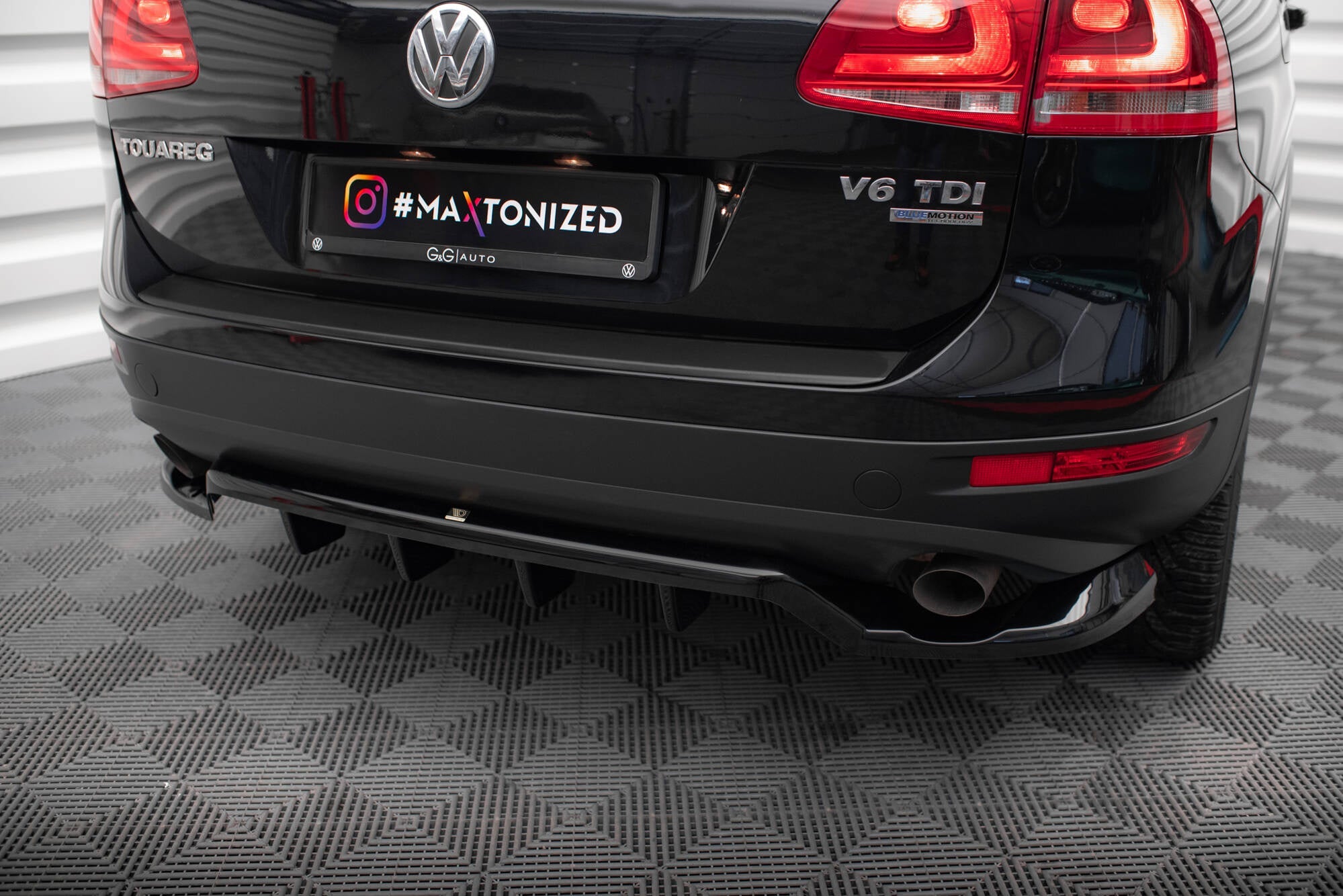 Prelungire splitter bara spate Volkswagen Touareg Mk2 2010-2015 v4 - Maxton Design