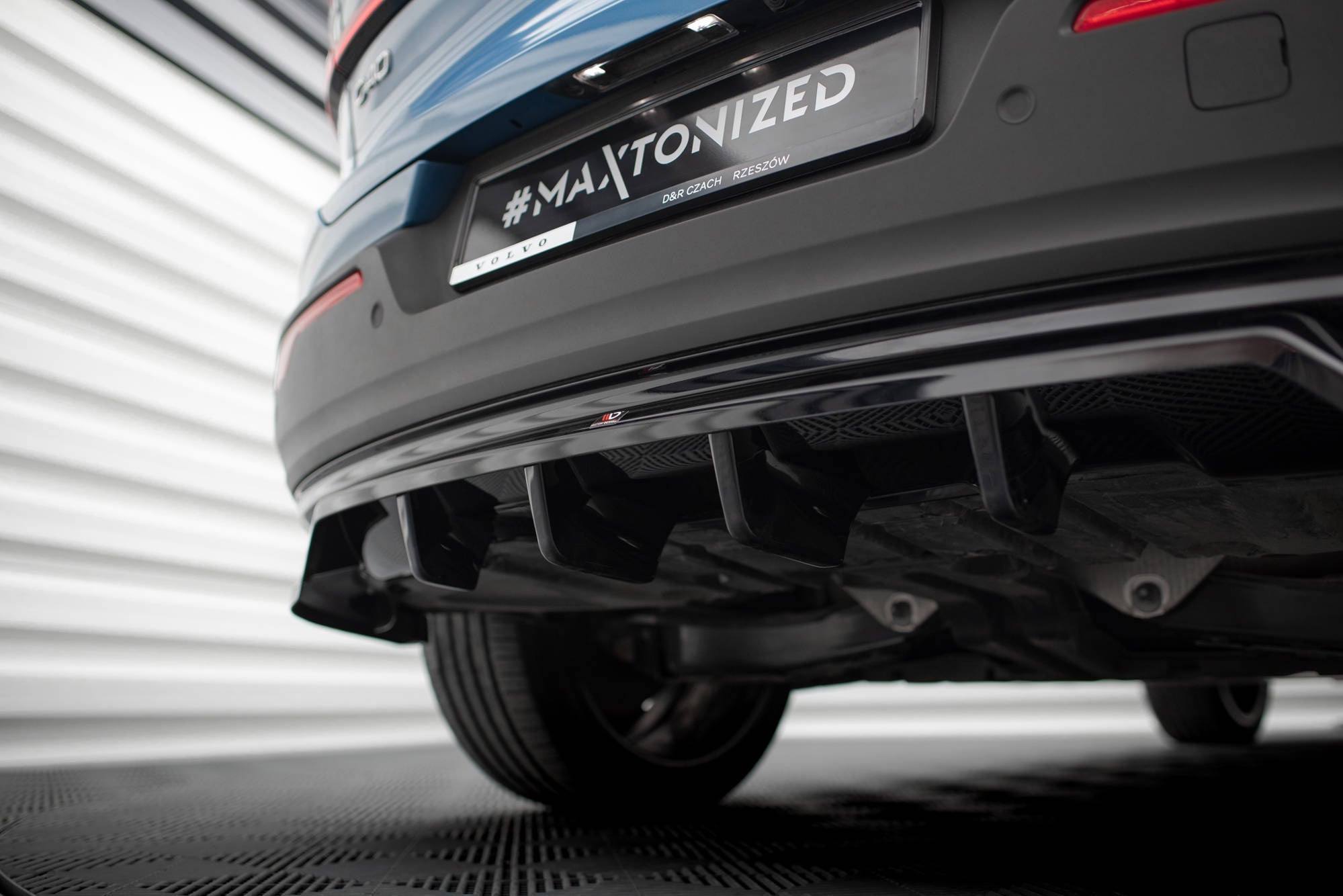 Prelungire splitter bara spate Volvo C40 Mk1 2021- v1 - Maxton Design