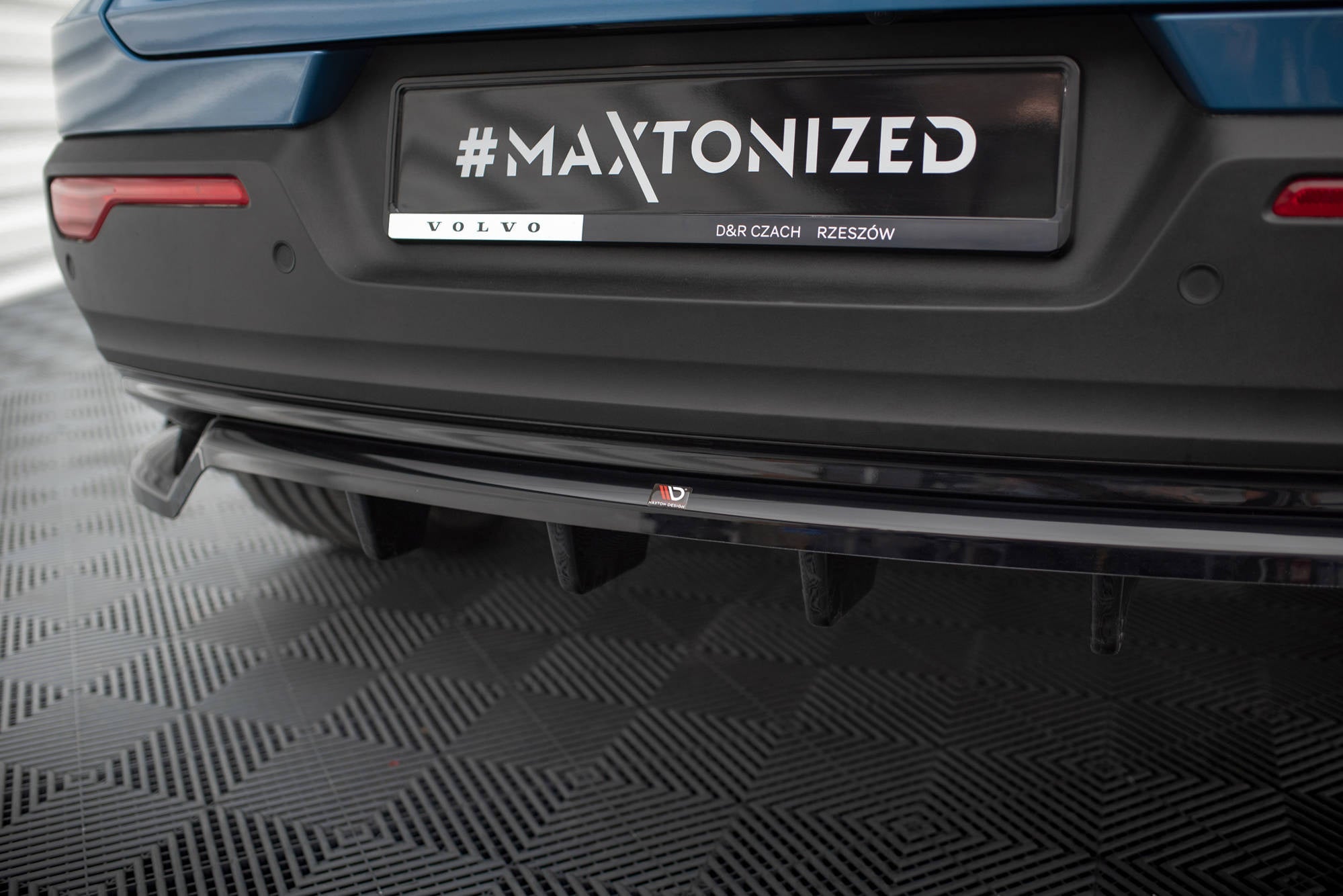 Prelungire splitter bara spate Volvo C40 Mk1 2021- v1 - Maxton Design
