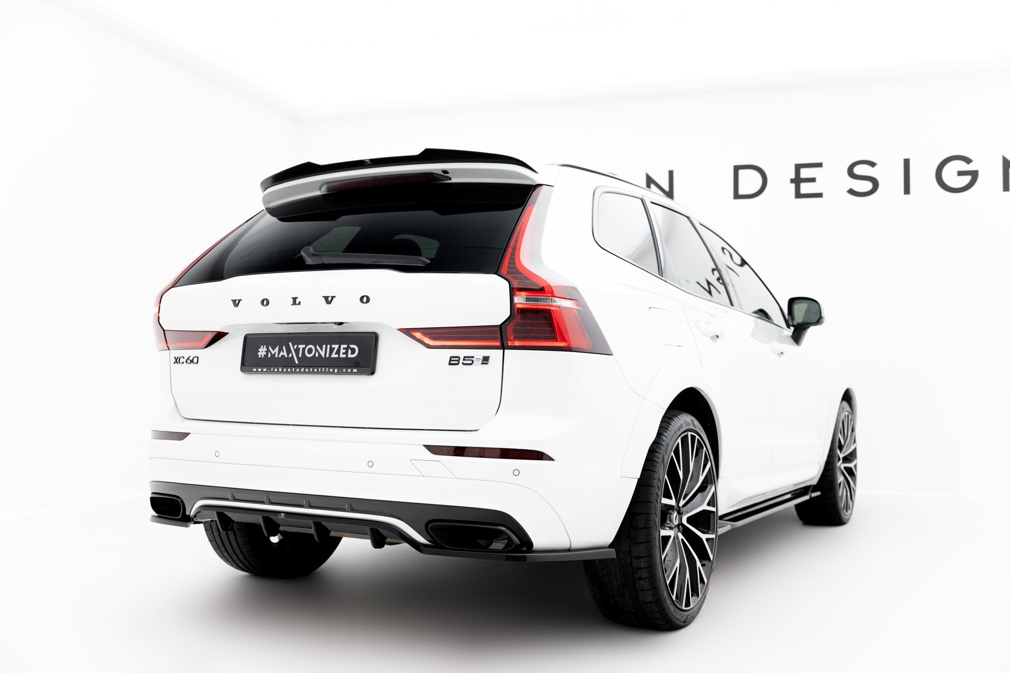 Prelungire splitter bara spate Volvo XC60 Mk2 R-Design 2017- v1 - Maxton Design