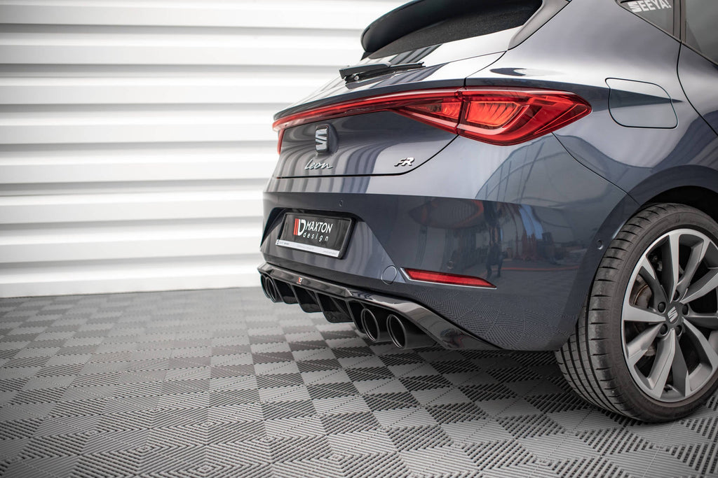 Prelungire difuzor bara spate si imitatii evacuare finala Seat Leon FR Hatchback Mk4 2020- v26 - Maxton Design