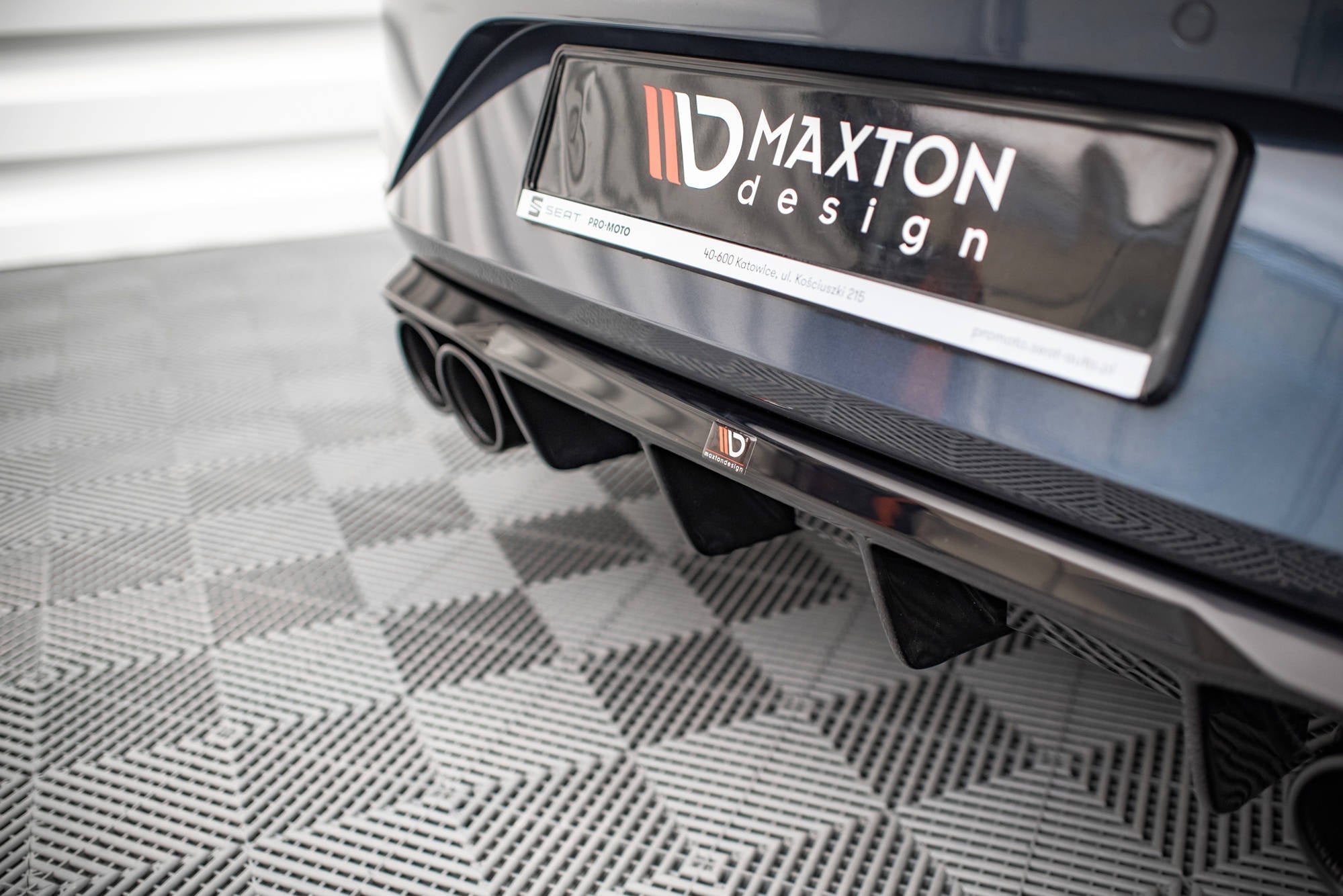 Prelungire difuzor bara spate si imitatii evacuare finala Seat Leon FR Hatchback Mk4 2020- v26 - Maxton Design