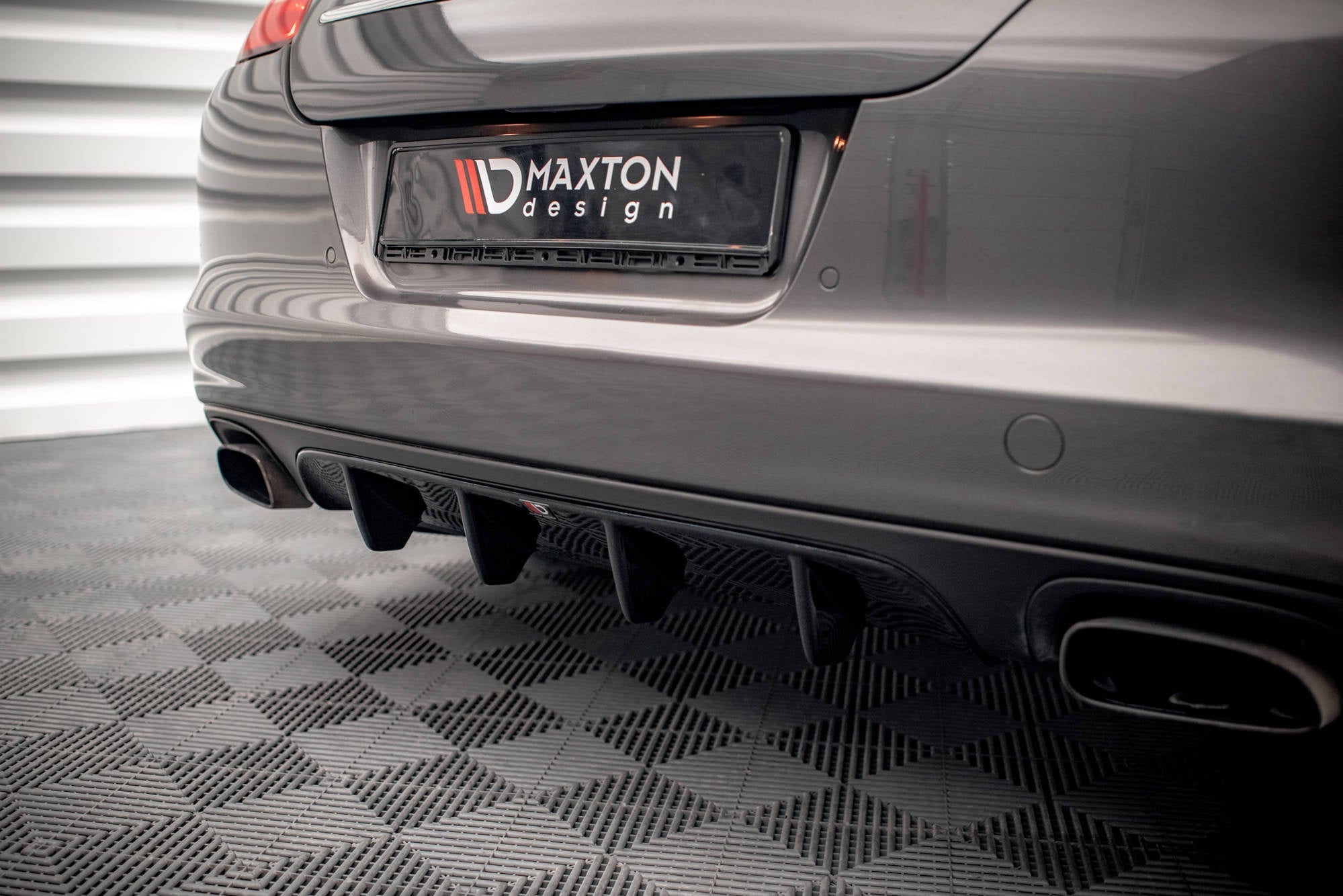 Prelungire difuzor bara spate Panamera / Panamera Diesel 970 2009-2013 v4 - Maxton Design
