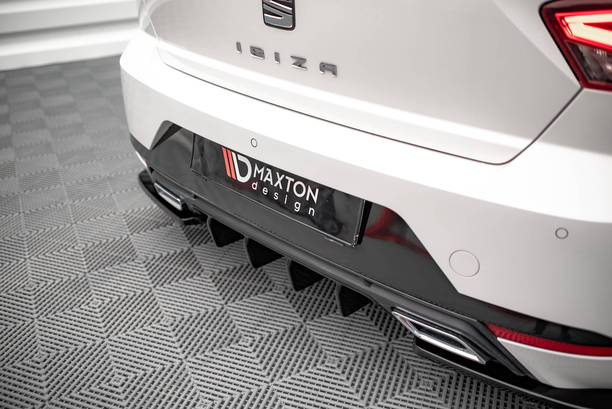 Prelungire difuzor bara spate Seat Ibiza Mk5 2017-2021 v2 - Maxton Design