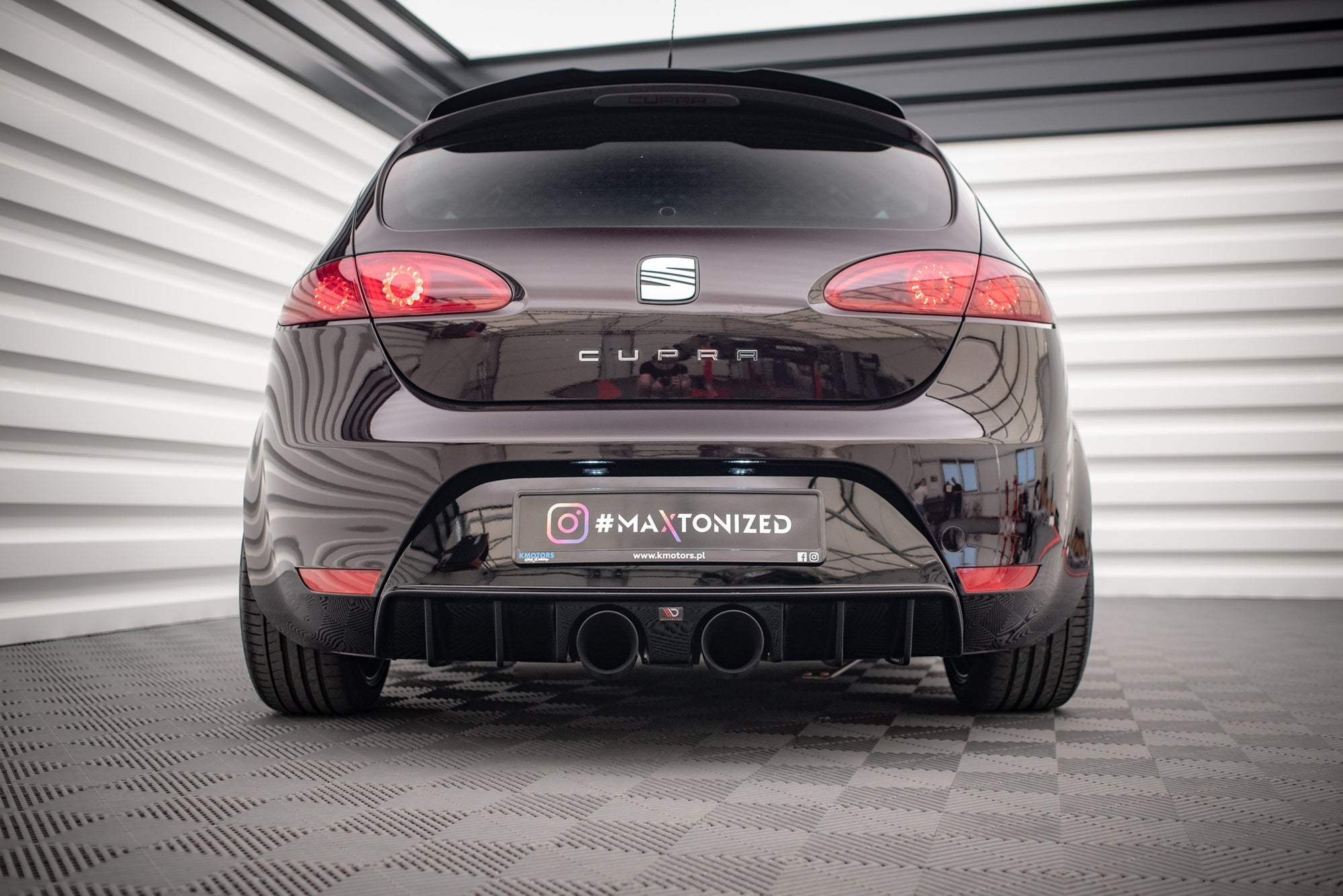 Prelungire difuzor bara spate Seat Leon 2 1P 1P1 Cupra FR Facelift 2009-2012 v3 - Maxton Design