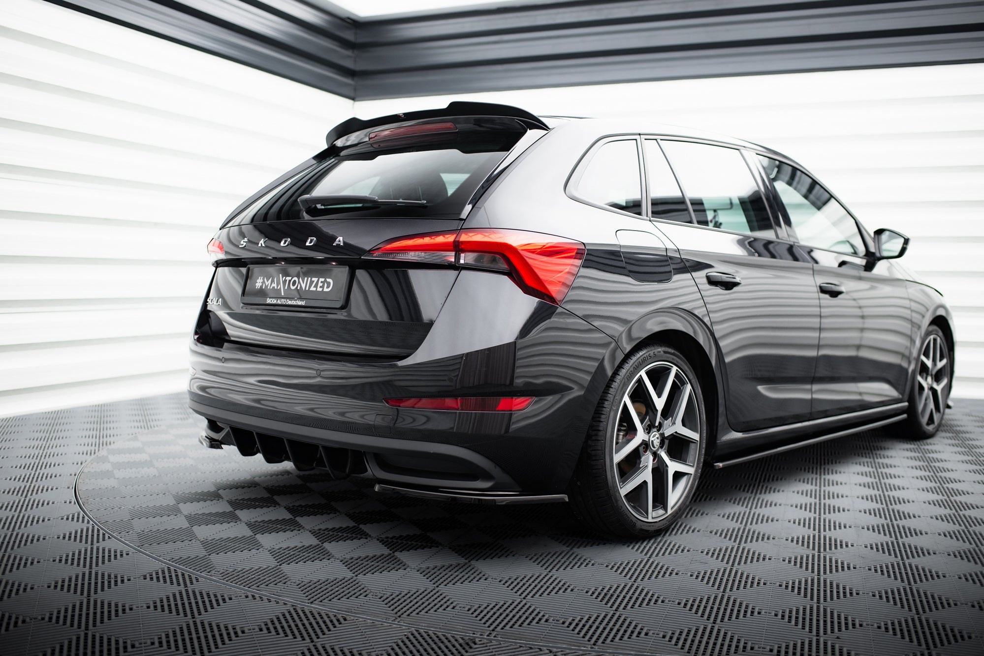Prelungire difuzor bara spate Skoda Scala 2018- v2 - Maxton Design