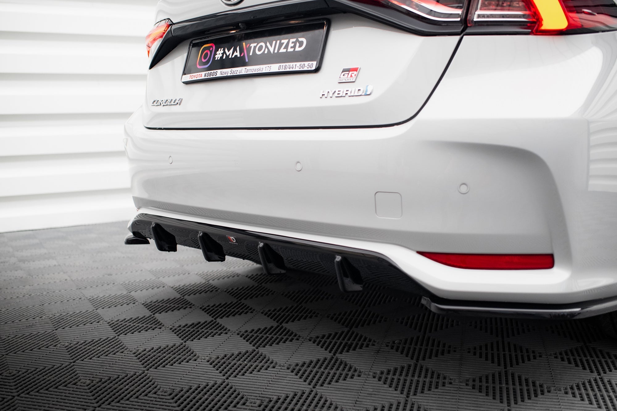 Prelungire difuzor bara spate Toyota Corolla XII Sedan 2019- v2 - Maxton Design