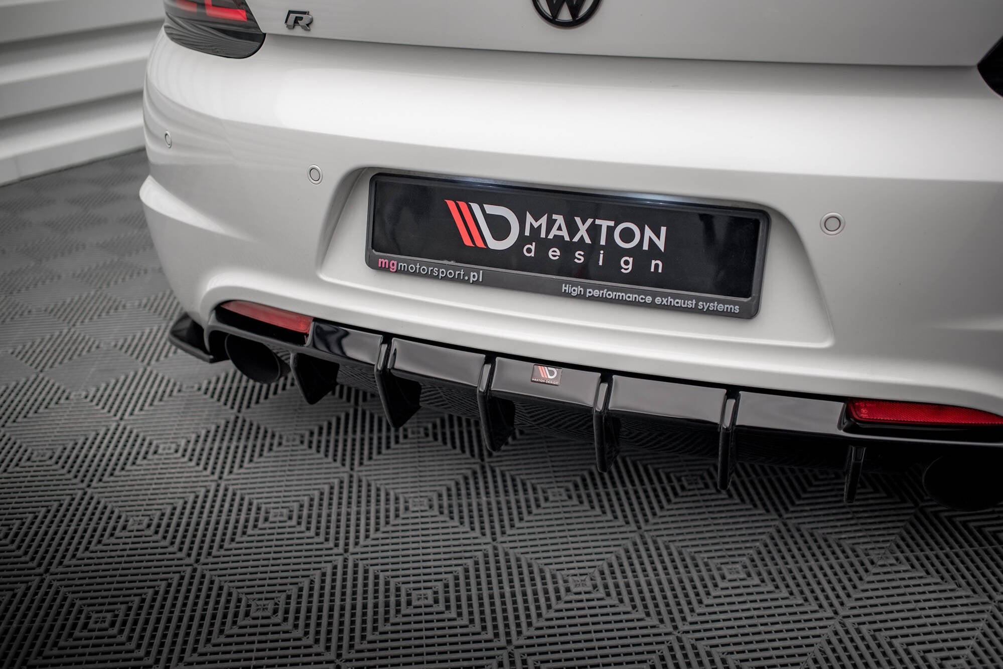 Prelungire difuzor bara spate Volkswagen Scirocco R Mk3 2008-2014 v11 - Maxton Design