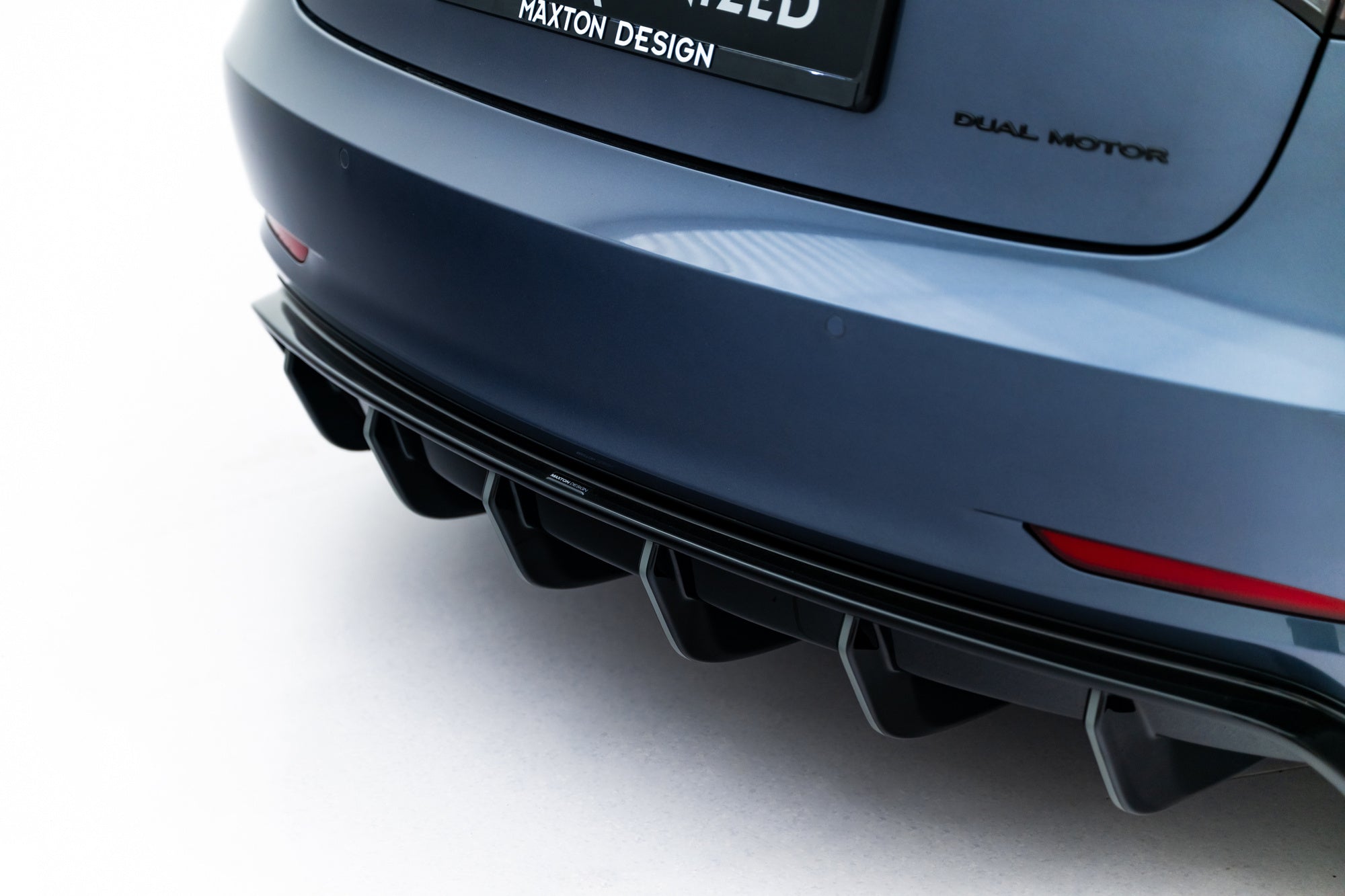 Prelungire difuzor bara spate Tesla Model 3 2017- v3 - Maxton Design