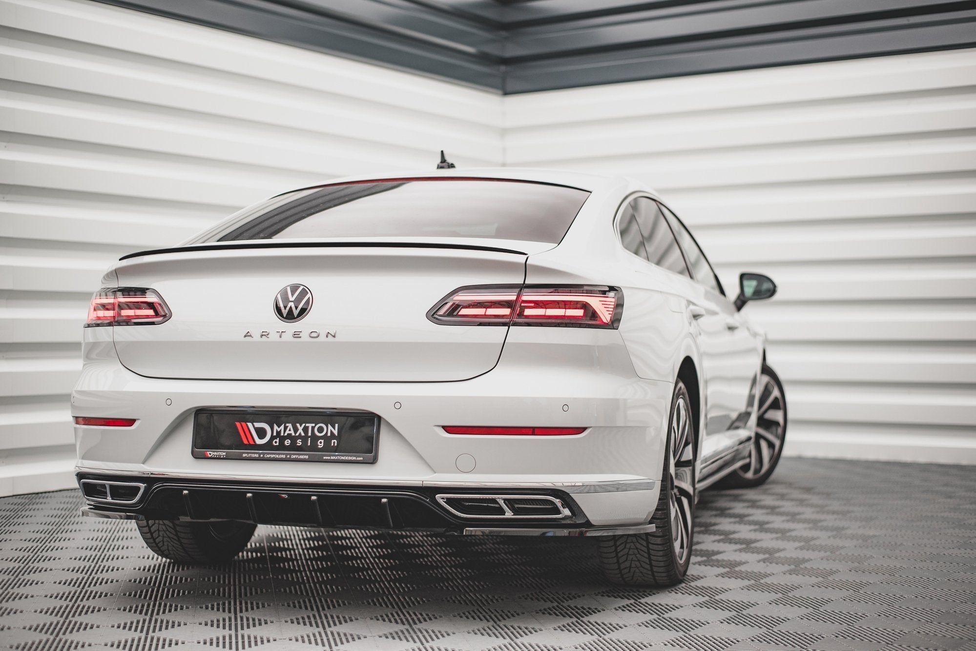 Prelungire difuzor bara spate Volkswagen Arteon R-Line Facelift 2020- v7 - Maxton Design