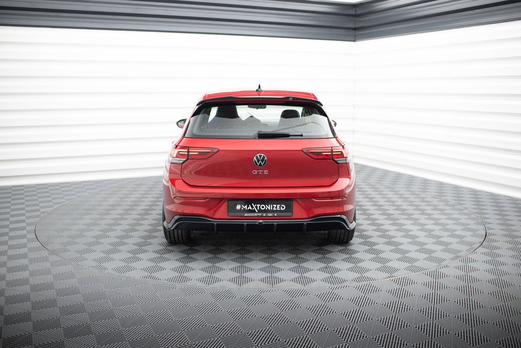 Prelungire difuzor bara spate Volkswagen Golf Mk8 GTE 2019- v44 - Maxton Design