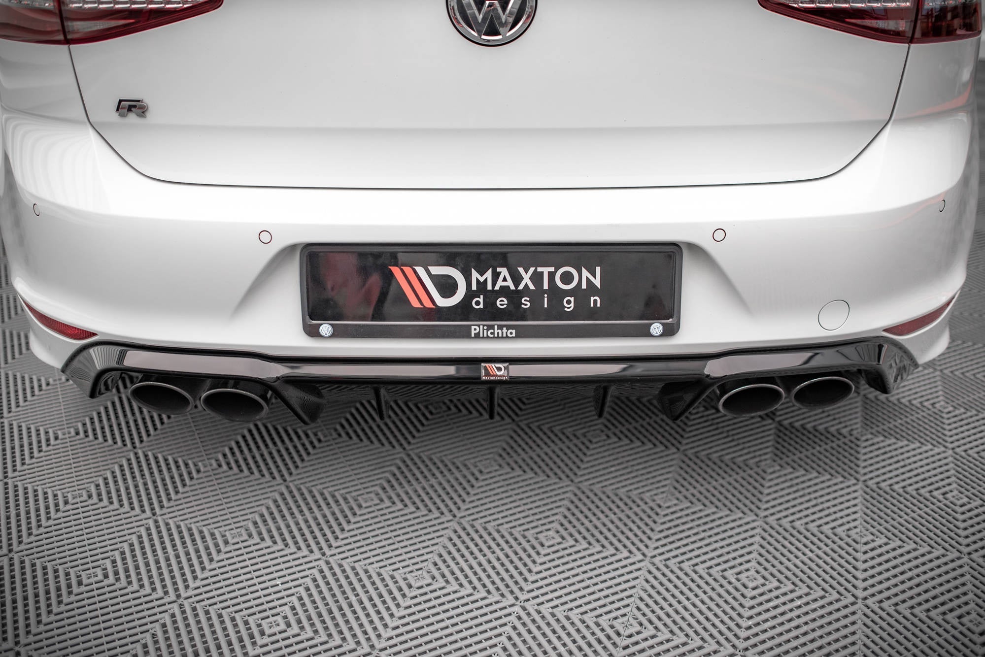 Prelungire difuzor bara spate Volkswagen Golf 7 R 2013-2016 v34 - Maxton Design