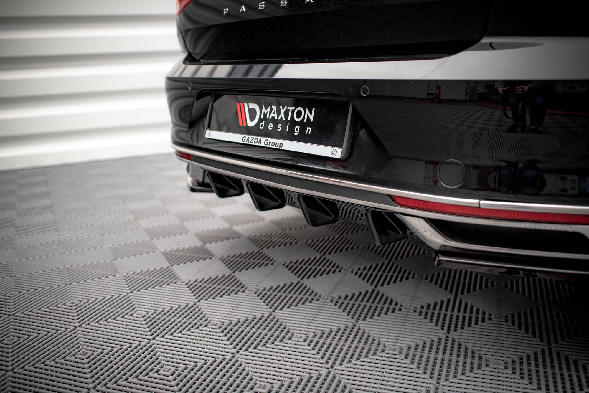 Prelungire difuzor bara spate Volkswagen Passat B8 Facelift 2019- v8 - Maxton Design