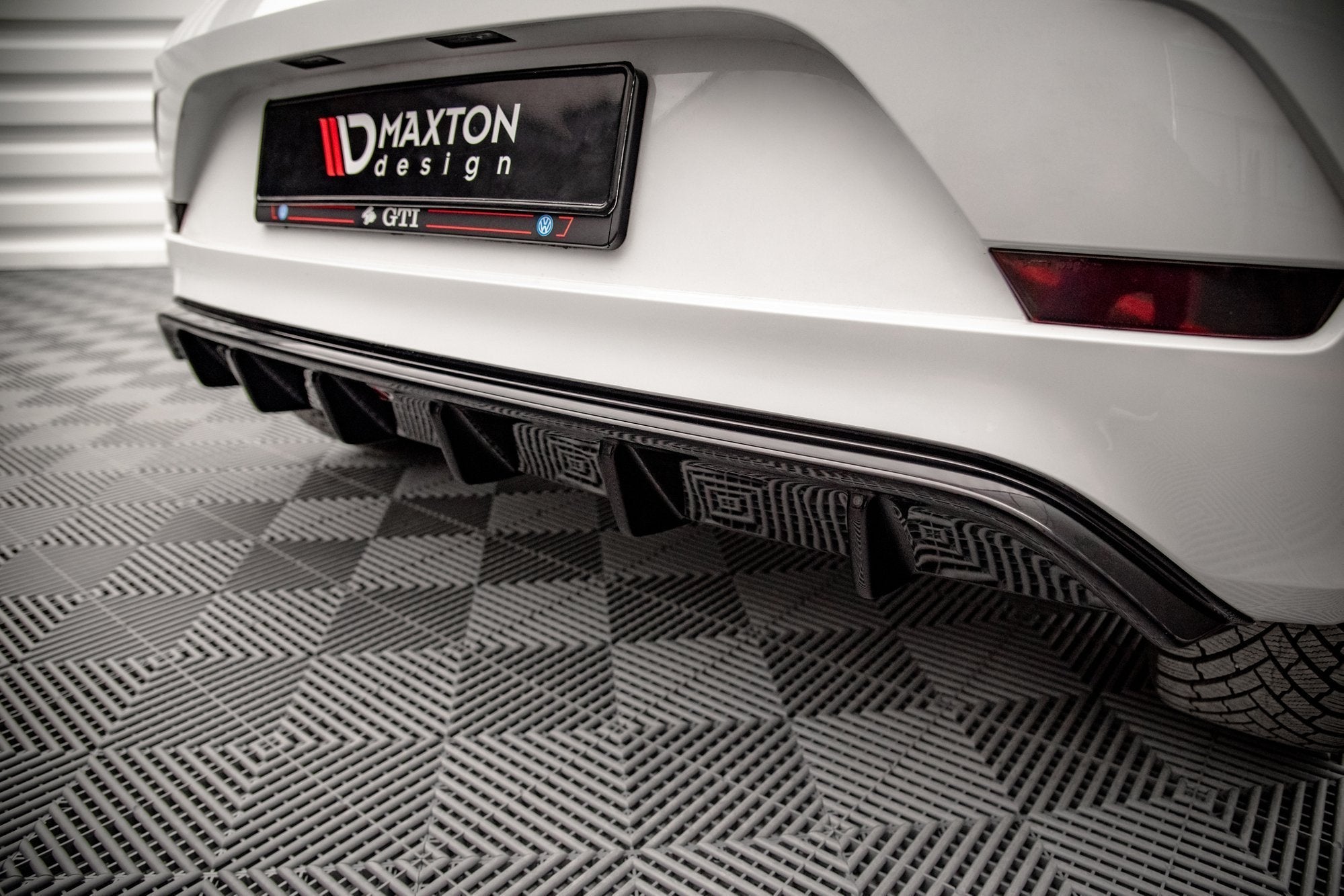 Prelungire difuzor bara spate Volkswagen Up GTI 2018- v1 - Maxton Design