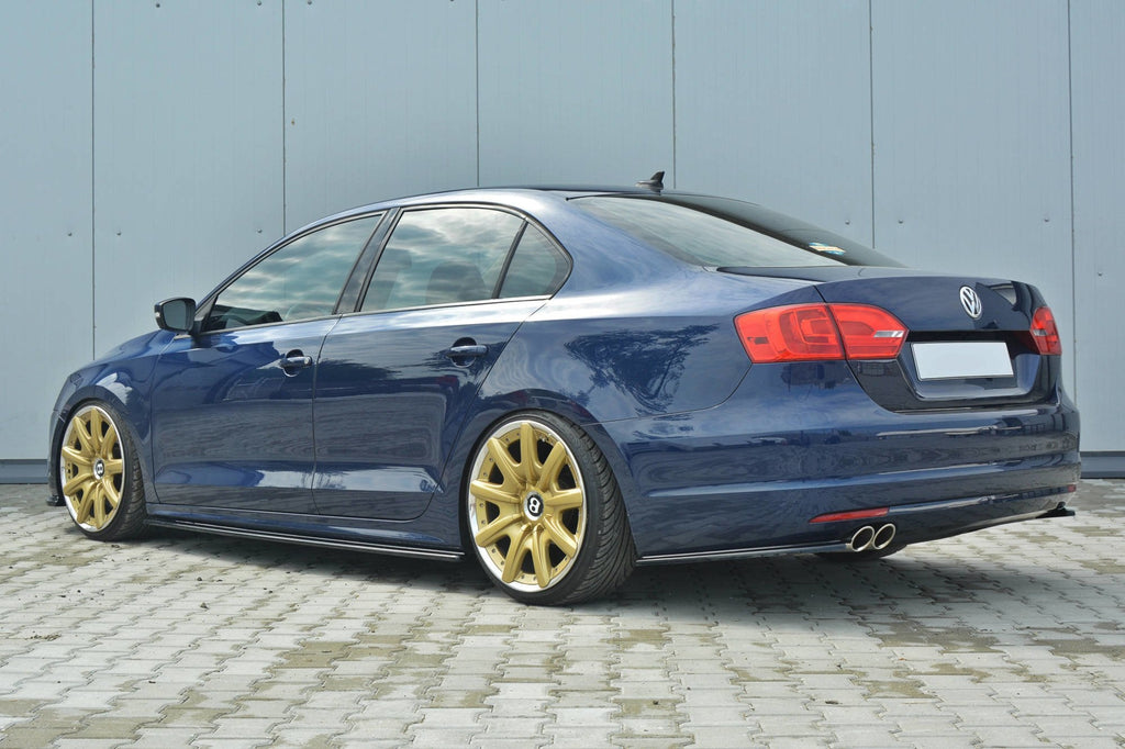 Praguri Volkswagen Jetta Mk6 Sedan 2011-2014 v1 - Maxton Design