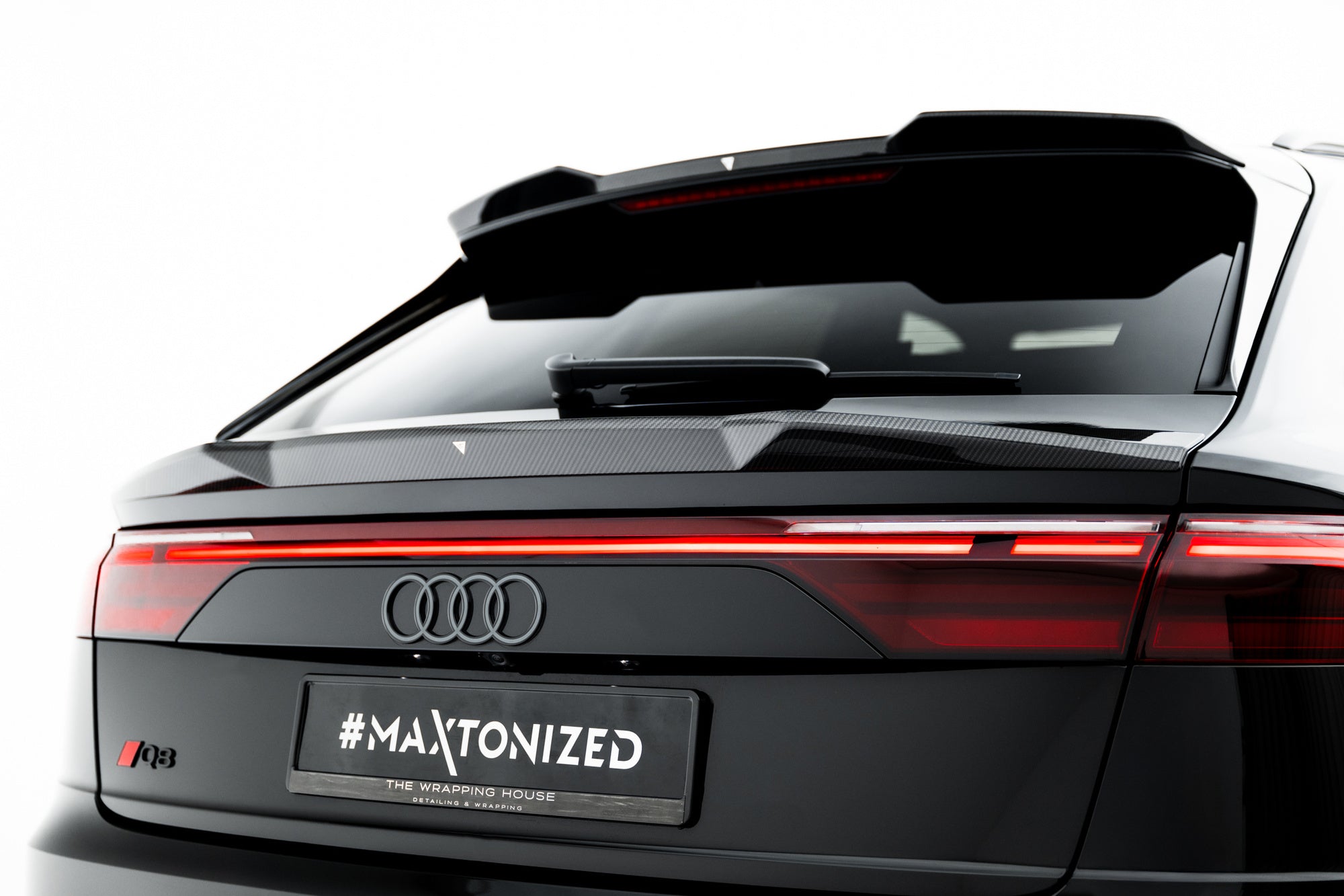 Pachet Exterior Prelungiri Body kit tuning Carbon Audi Q8 S-Line Mk1 Facelift 2023- v8 - Maxton Design