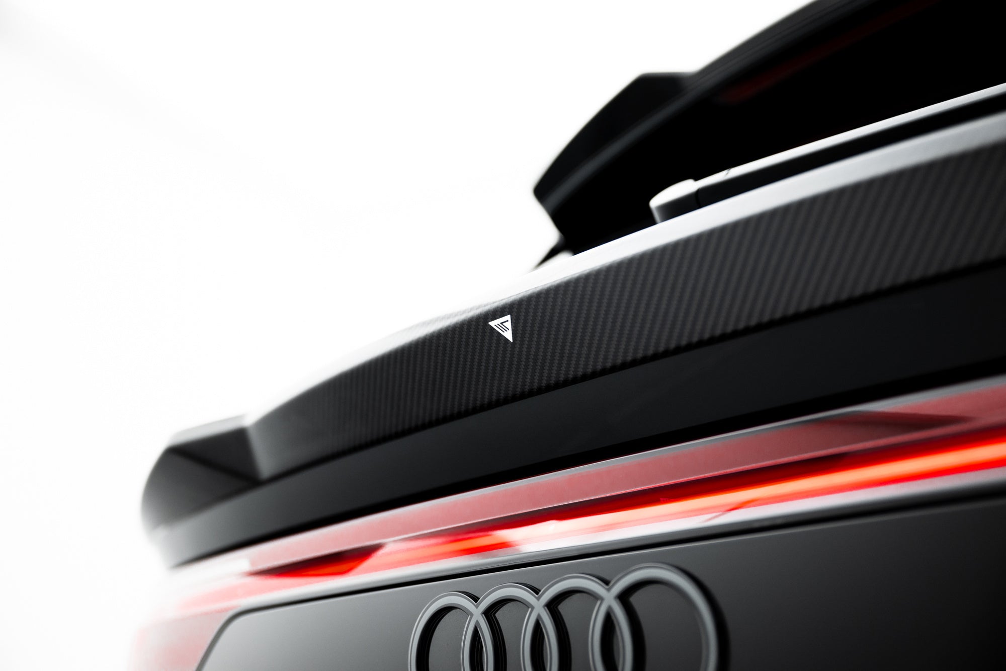 Pachet Exterior Prelungiri Body kit tuning Carbon Audi Q8 S-Line Mk1 Facelift 2023- v8 - Maxton Design