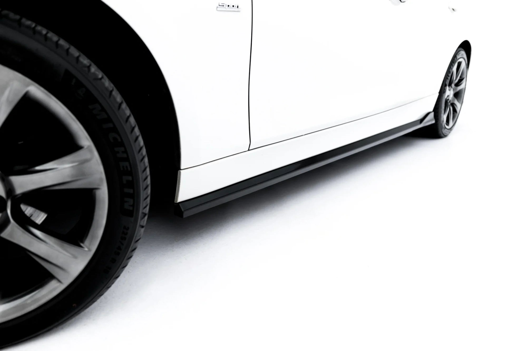 BODY KIT BMW Seria 3 Sportline Sedan F30 - Maxton Design