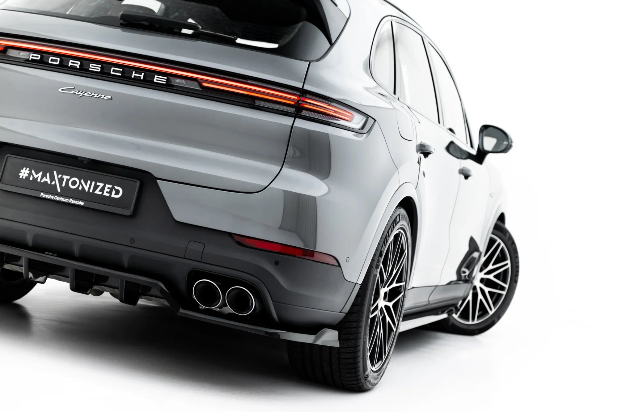 BODY KIT Porsche Cayenne SUV Mk3 Facelift - Maxton Design