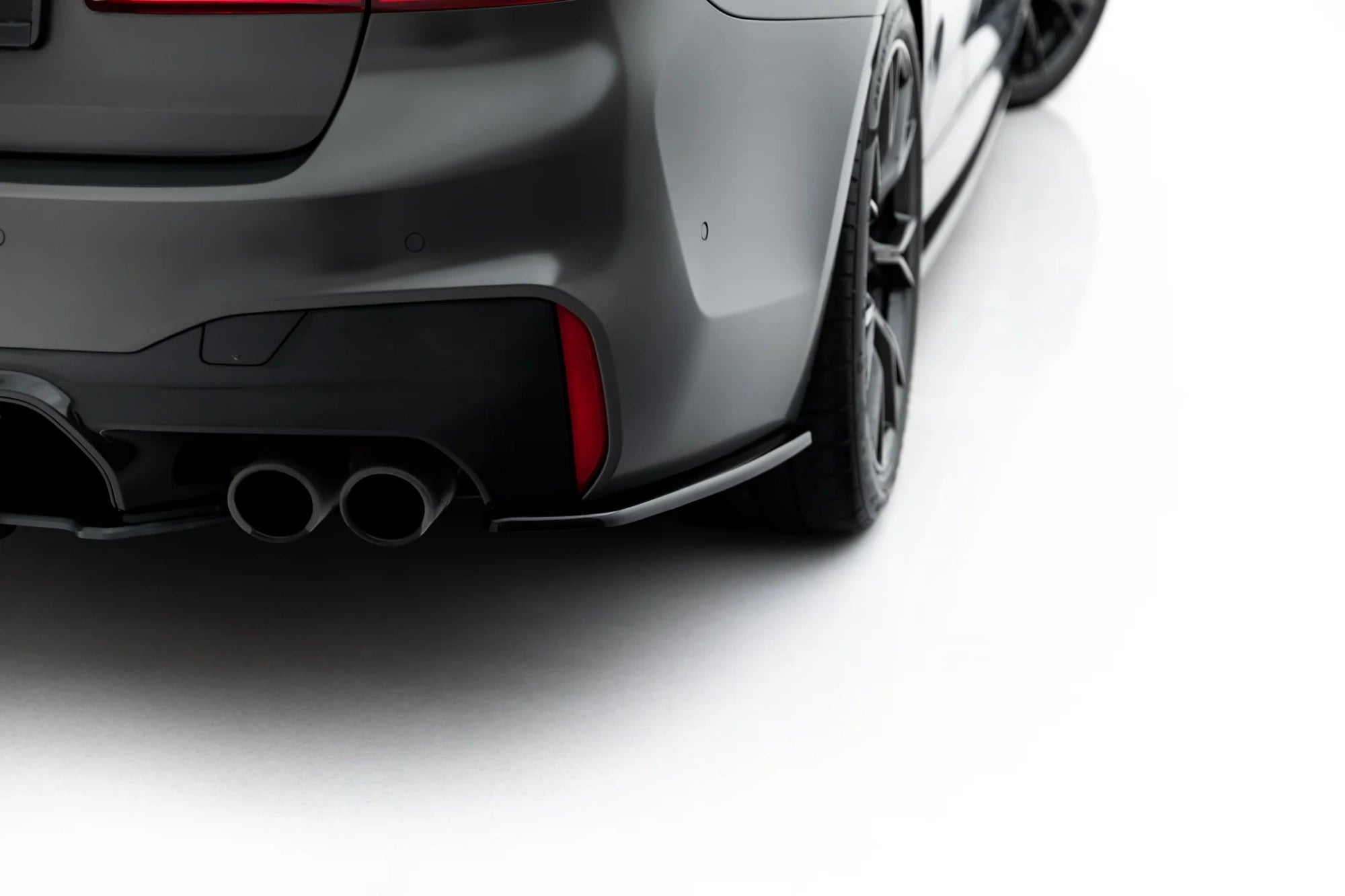 BODY KIT V.1 BMW Seria 5 M5 F90 - Maxton Design