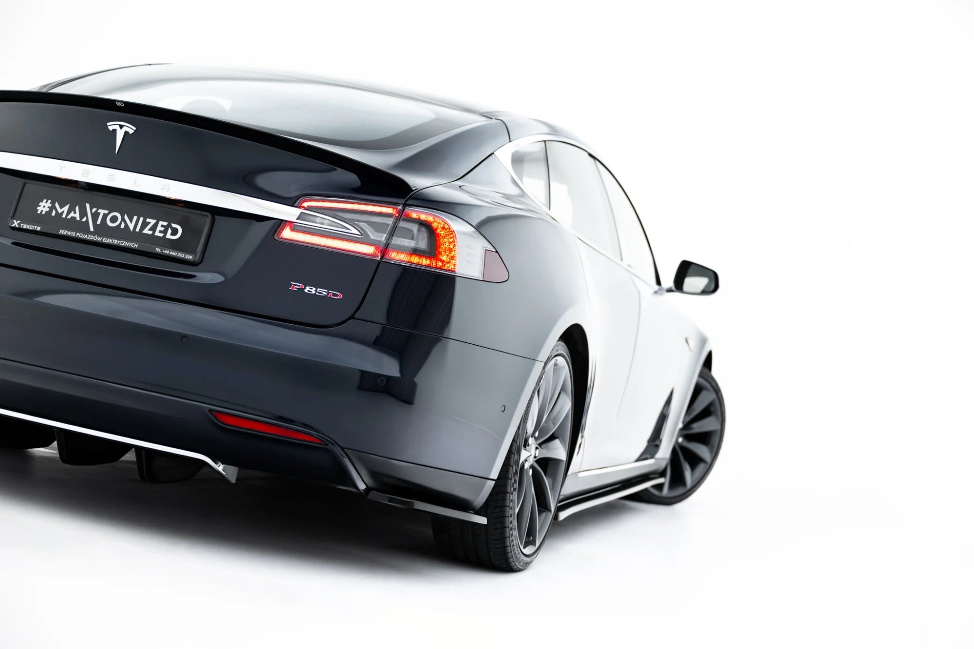 BODY KIT V.1 Tesla Model S Mk1 - Maxton Design