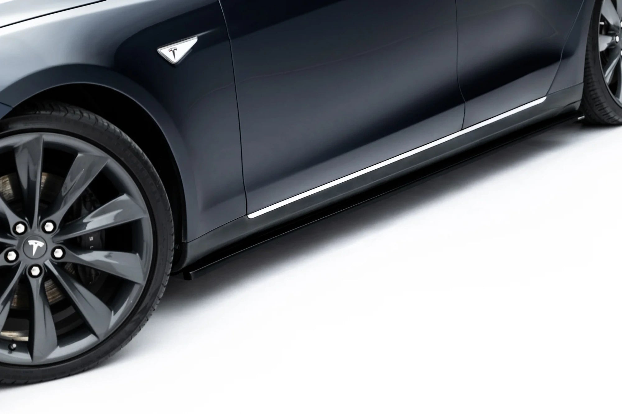BODY KIT V.1 Tesla Model S Mk1 - Maxton Design