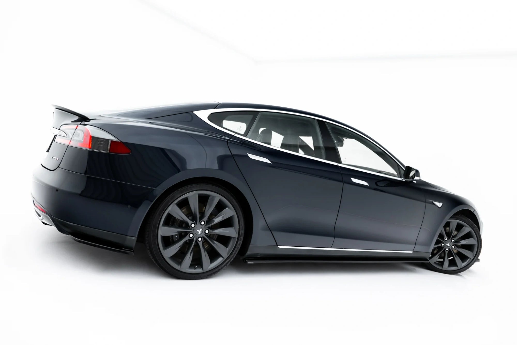 BODY KIT V.1 Tesla Model S Mk1 - Maxton Design