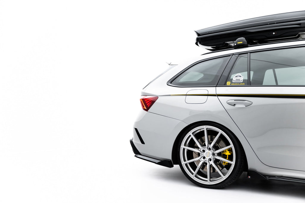 Pachet Set Splitter Exterior Prelungiri Body kit tuning Skoda Octavia RS Combi Mk4 2020-2024 v7 - Maxton Design