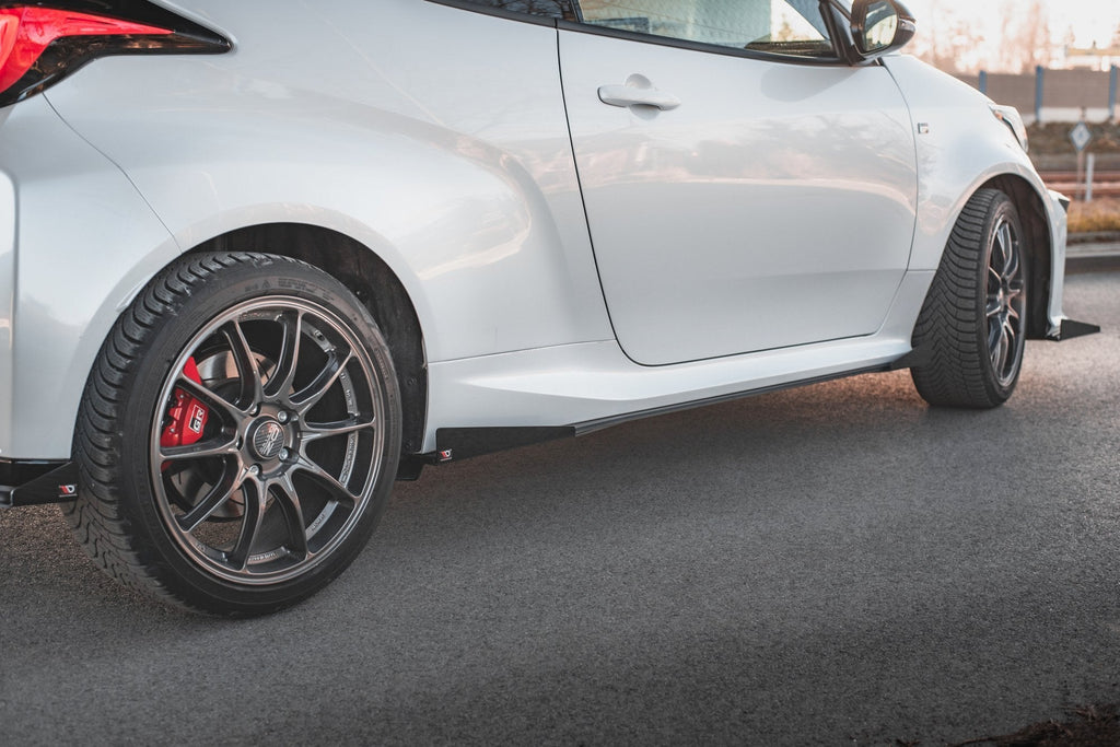 Flapsuri praguri Toyota GR Yaris Mk4 2020- v5 - Maxton Design
