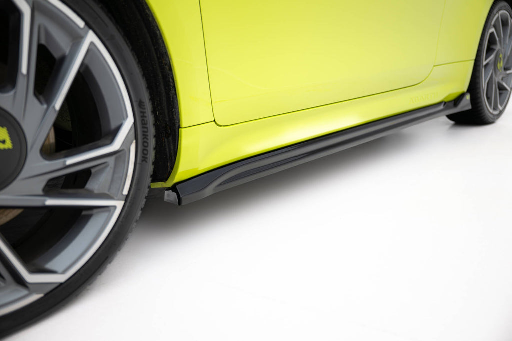 Praguri Abarth 500e 2023- v1 - Maxton Design