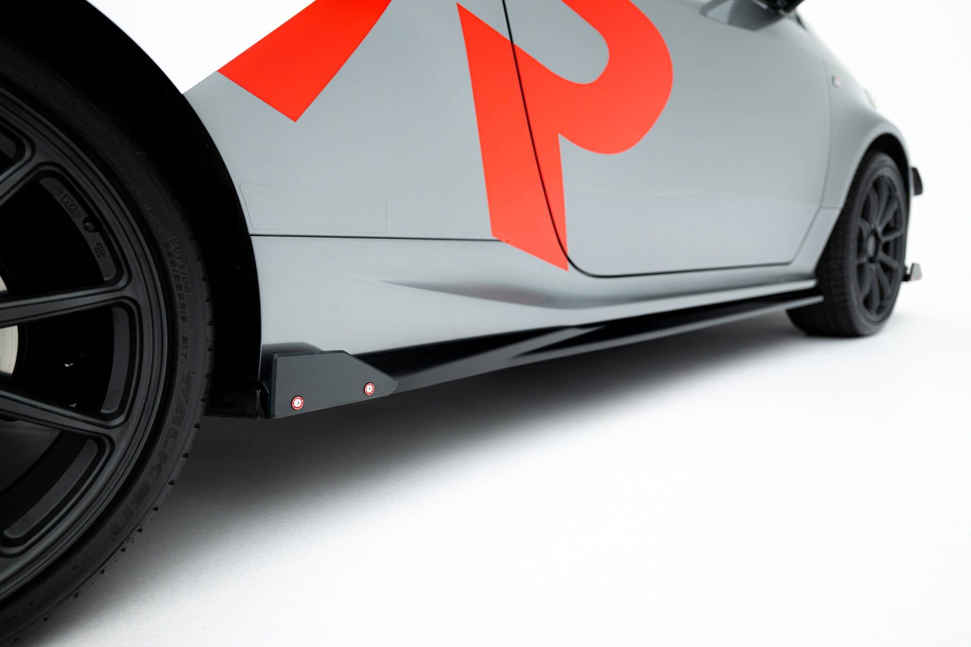 Praguri Toyota GR Yaris Mk4 Facelift 2024- v6 - Maxton Design