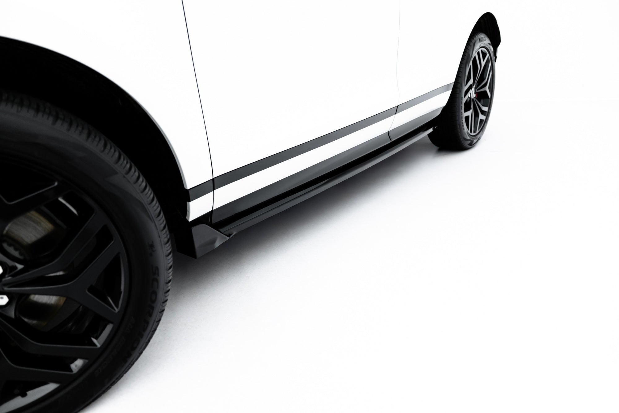 Praguri Land Rover Range Rover Evoque Dynamic Mk2 2018-2023 v2 - Maxton Design