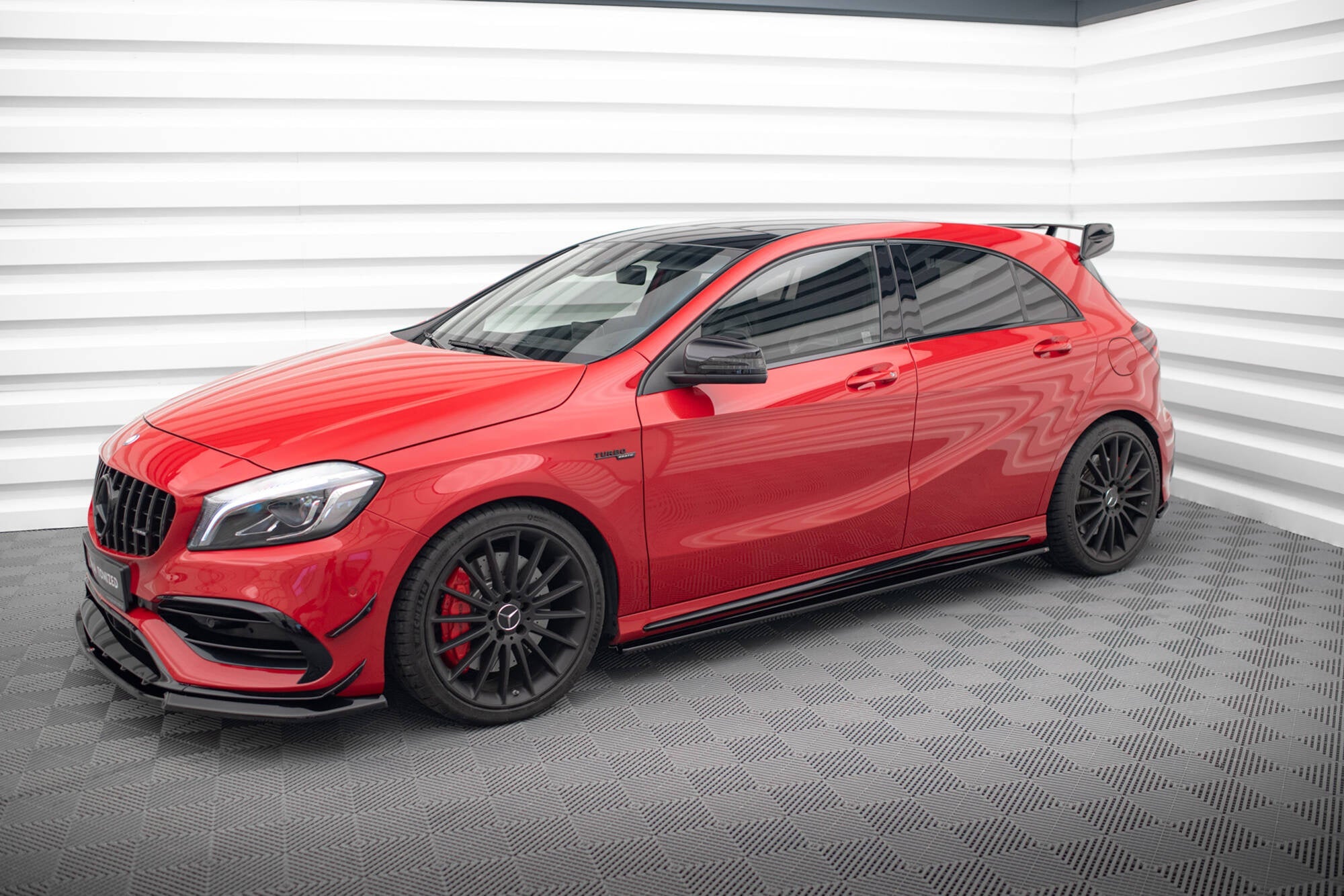 Praguri Mercedes A Class W176 Amg Facelift /CLA 117 Amg/ CLA 117 Amg Line Facelift 2015-2018 v1 - Maxton Design