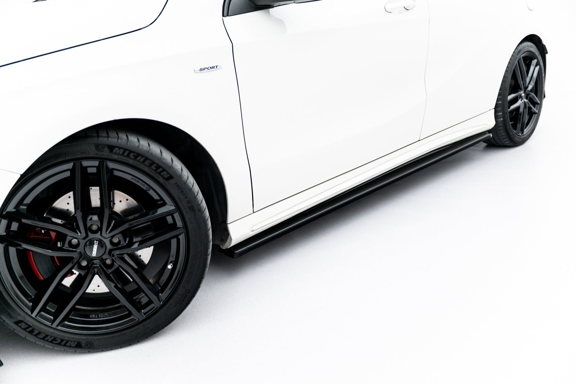 Praguri Mercedes A Class W176 Amg-Line 2013-2015 v2 - Maxton Design