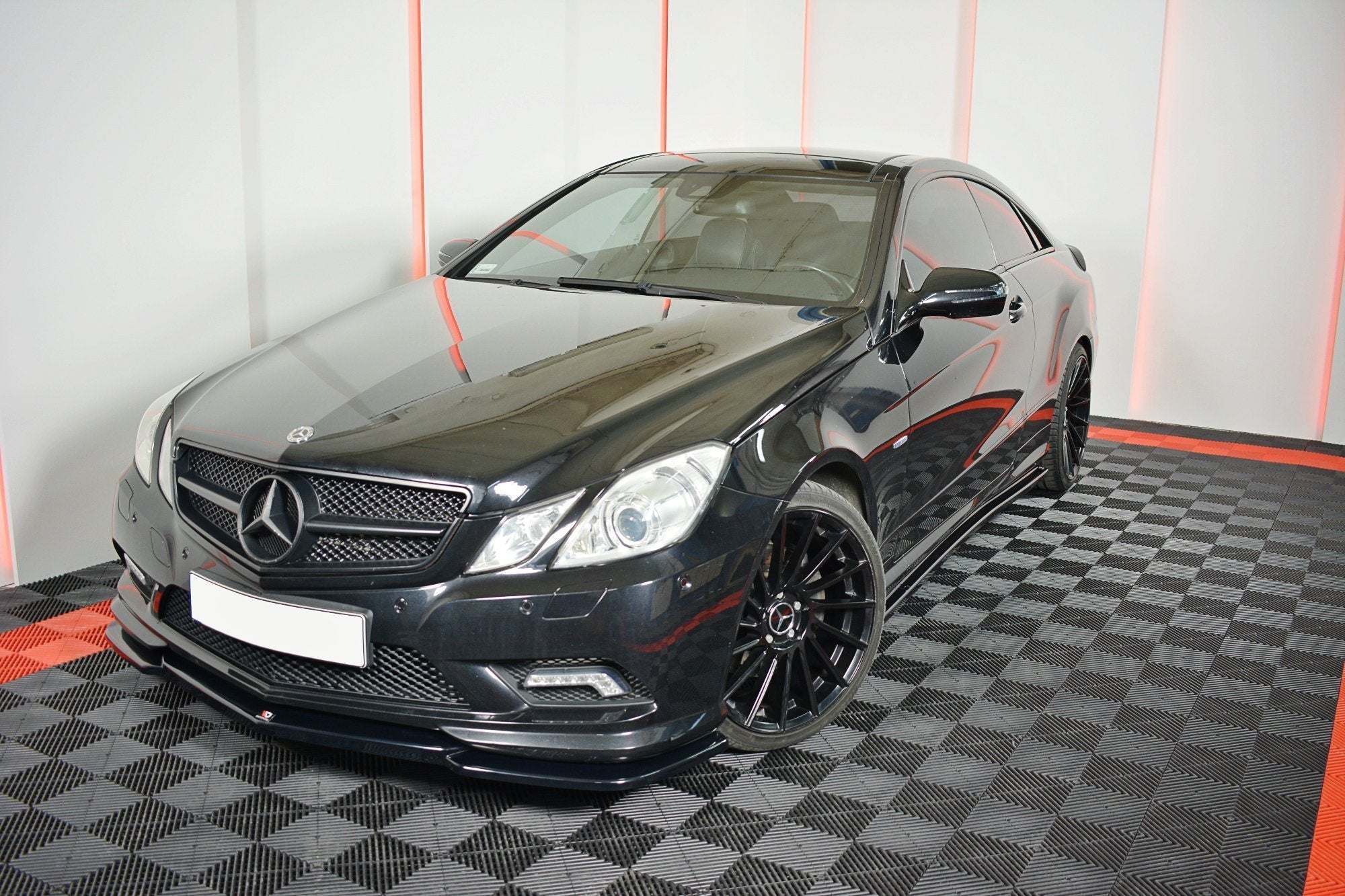 Praguri Mercedes E Class W207 C207 A 207 Coupe Amg Line 2009-2012 v1 - Maxton Design