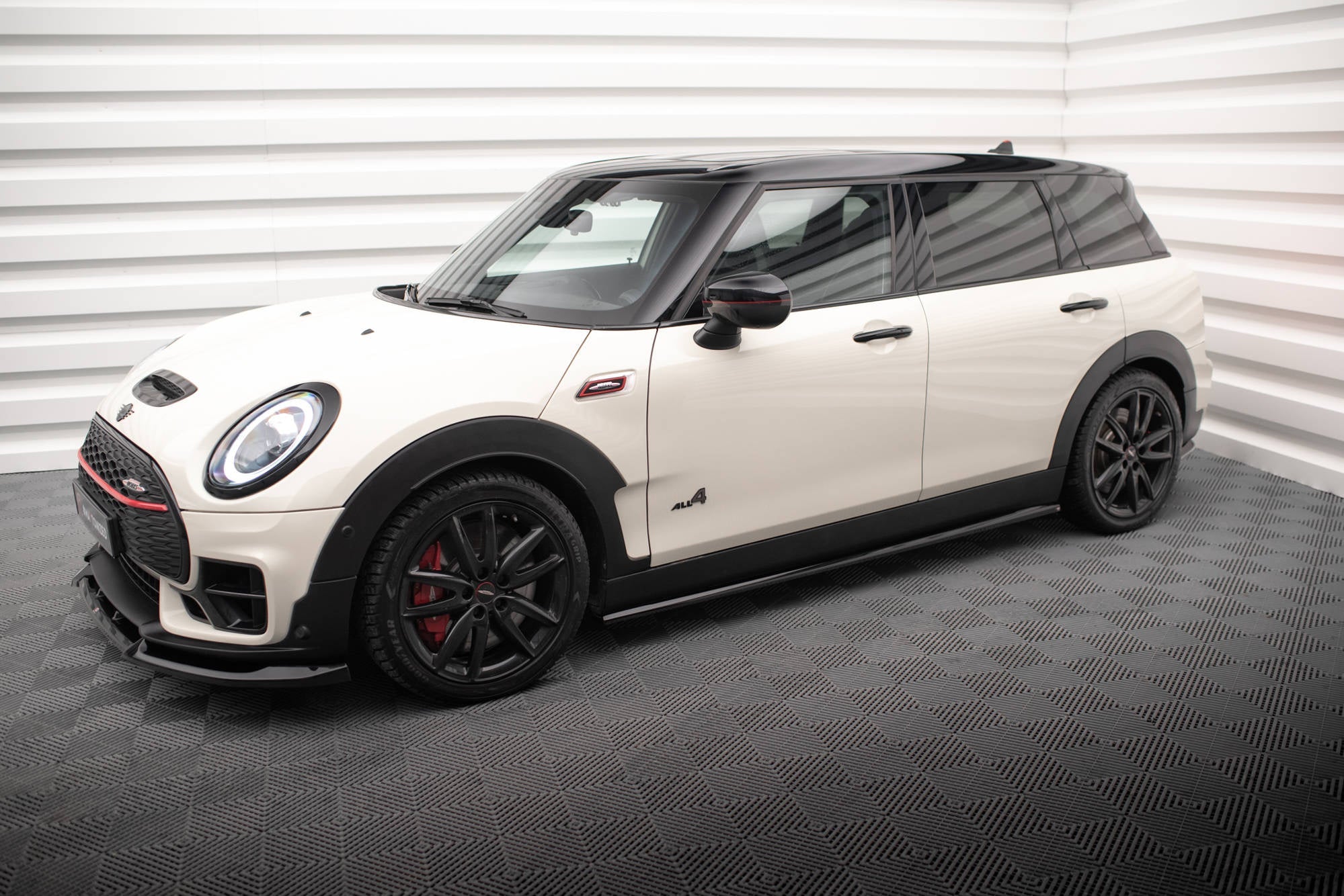Praguri Mini Cooper Clubman John Cooper Works F54 Facelift 2019- v2 - Maxton Design