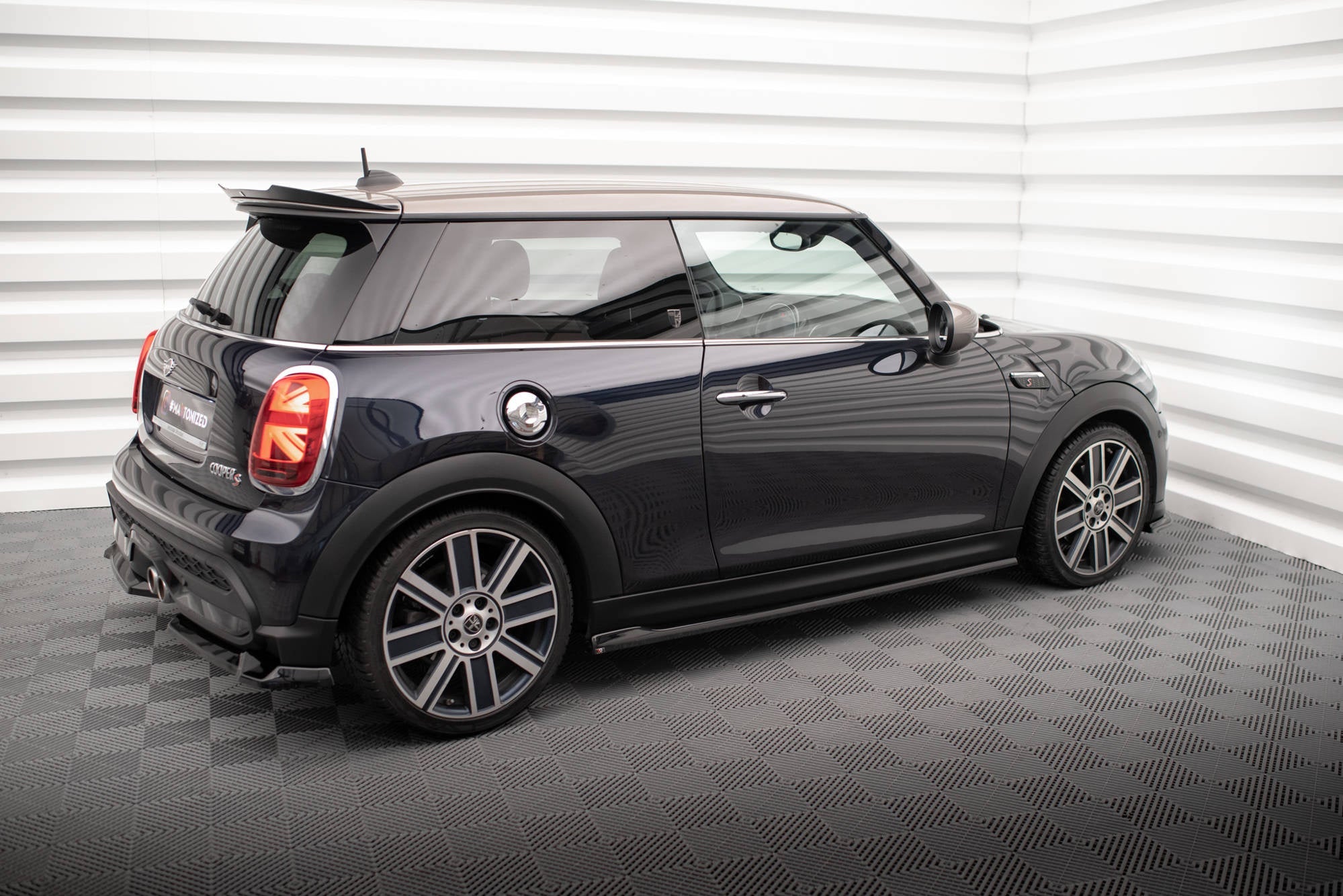 Praguri Mini Cooper S F56 Facelift 2022- v3 - Maxton Design