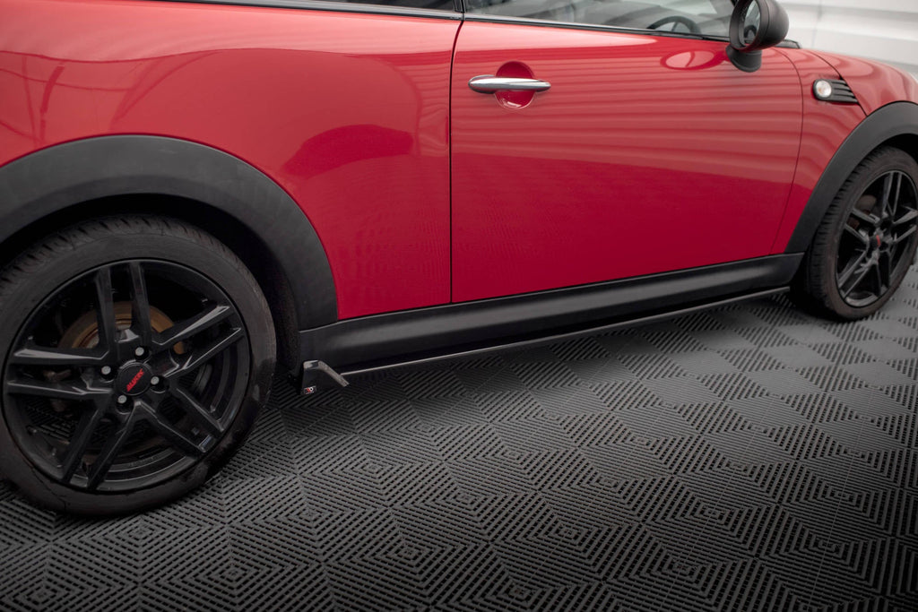 Praguri Mini One R56 2006-2010 v1 - Maxton Design