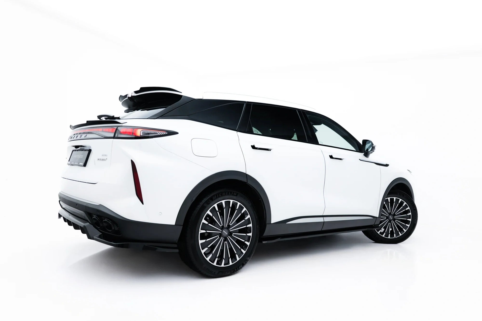 Praguri laterale difuzor praguri Omoda 9 Mk1 - Maxton Design