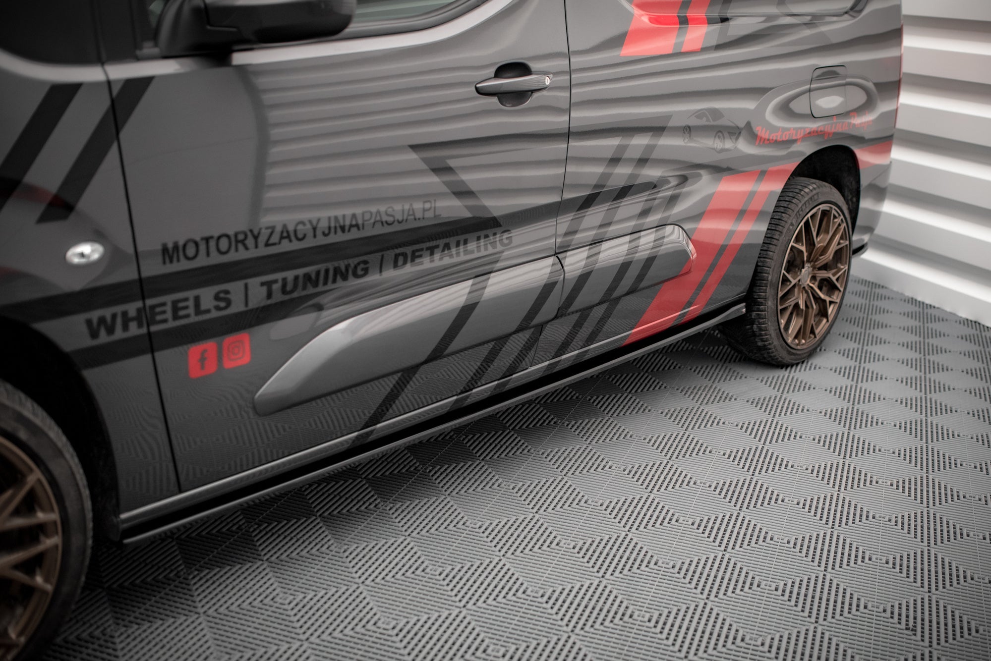 Praguri Peugeot Partner Mk3 2018- v1 - Maxton Design