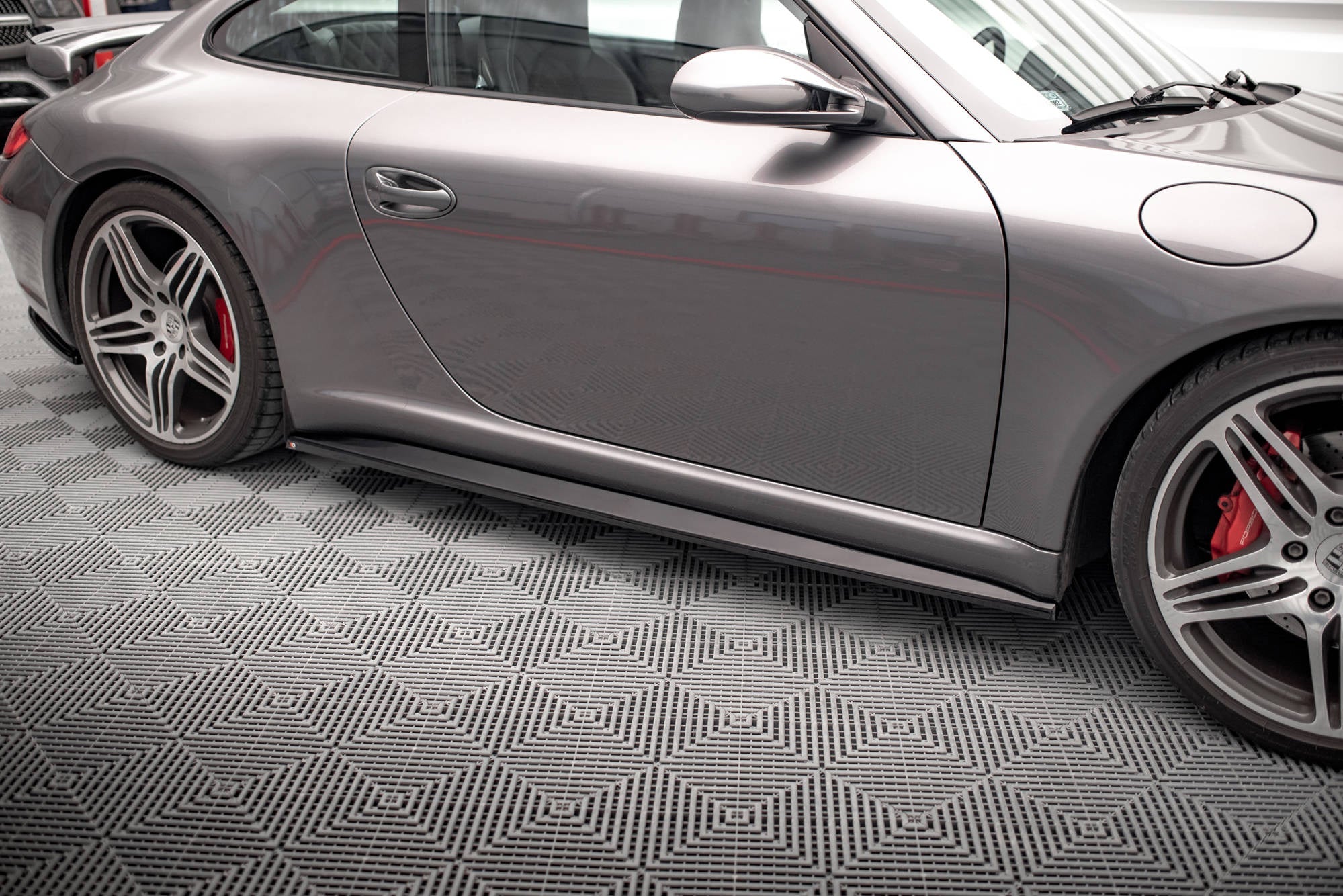 Praguri Porsche 911 Carrera / Carrera GTS 997 Facelift 2009-2011 v1 - Maxton Design