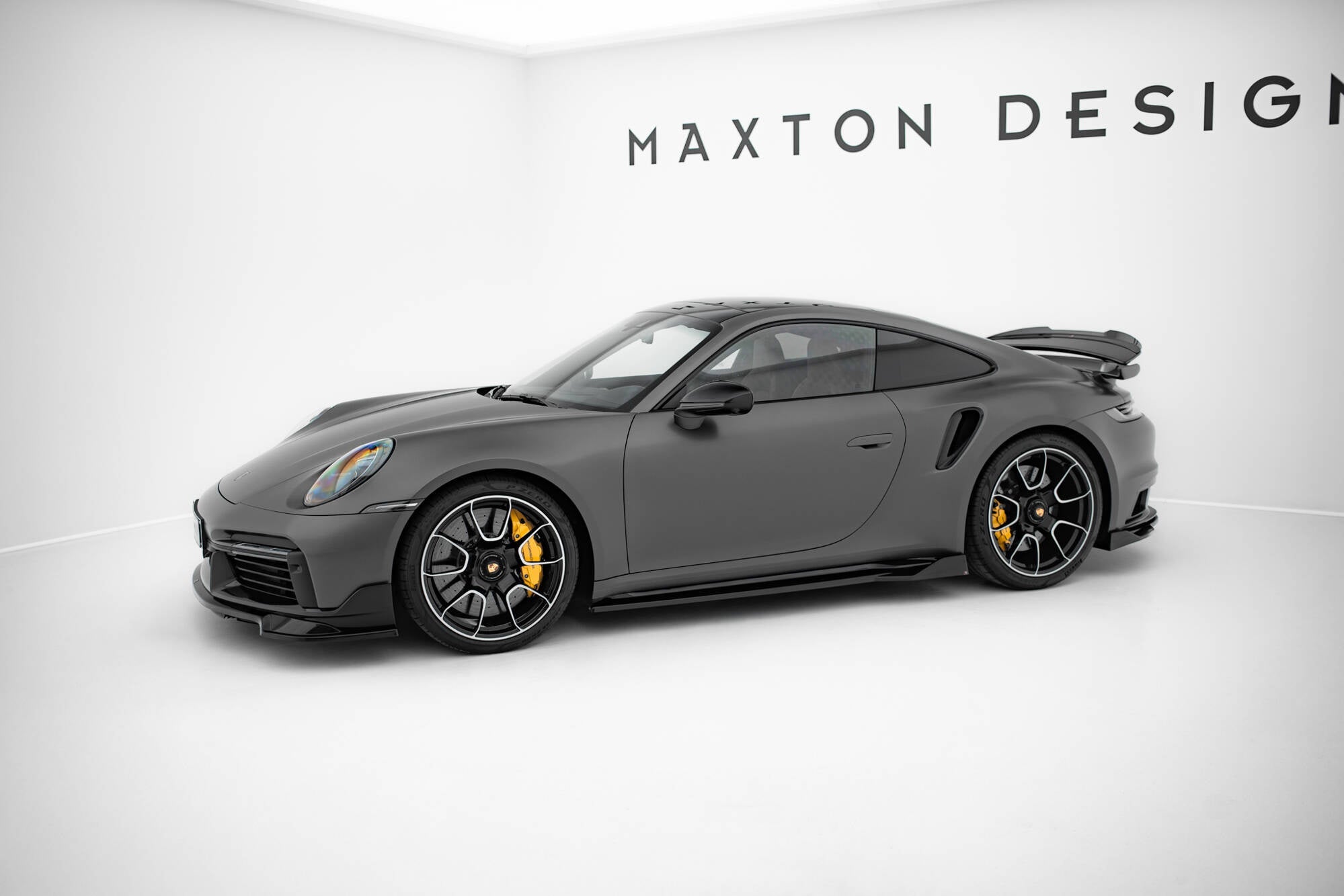 Praguri Porsche 911 Turbo S Sport Package 992 2019- v5 - Maxton Design