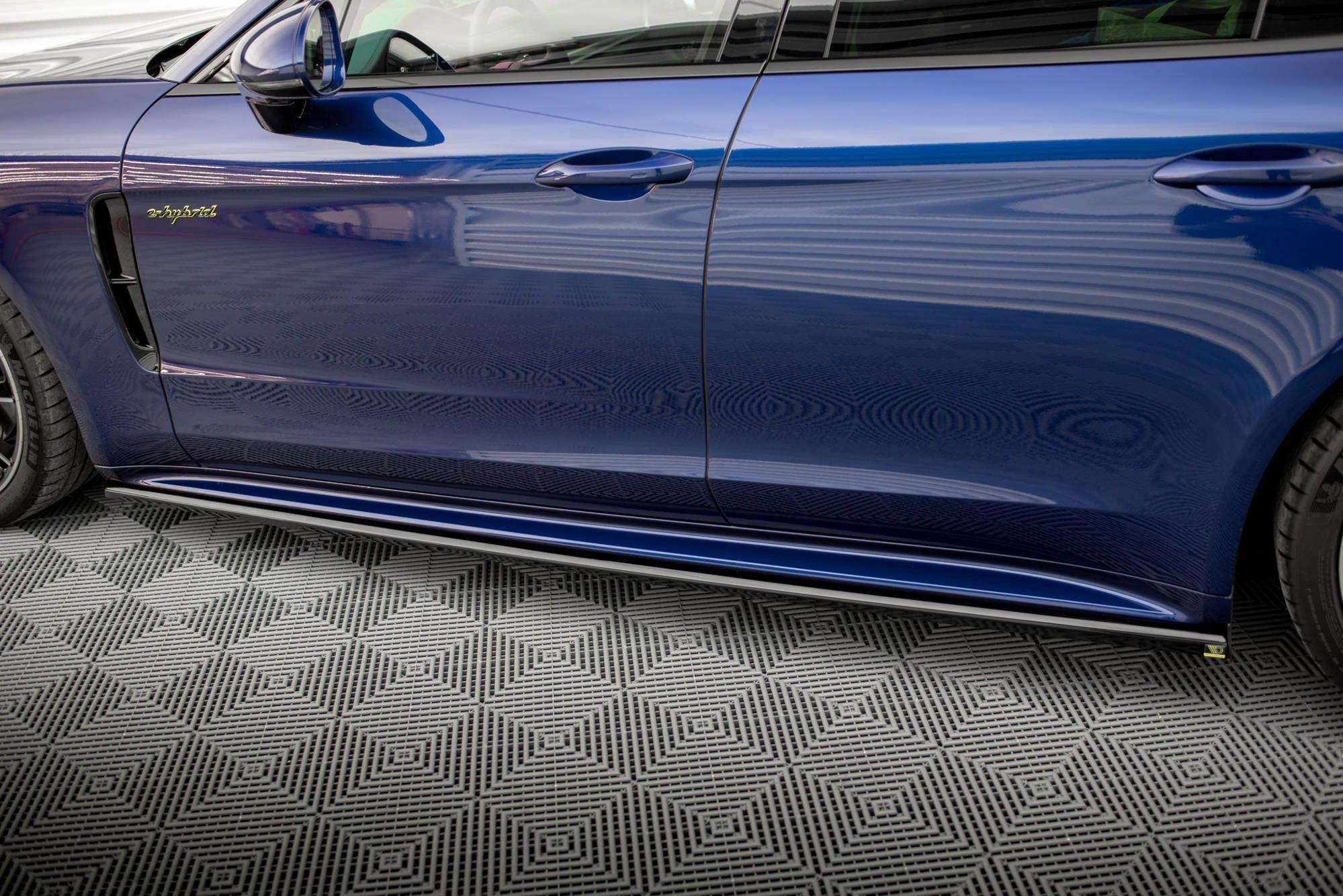 Praguri Porsche Panamera E-Hybrid 971 Facelift 2020- v3 - Maxton Design