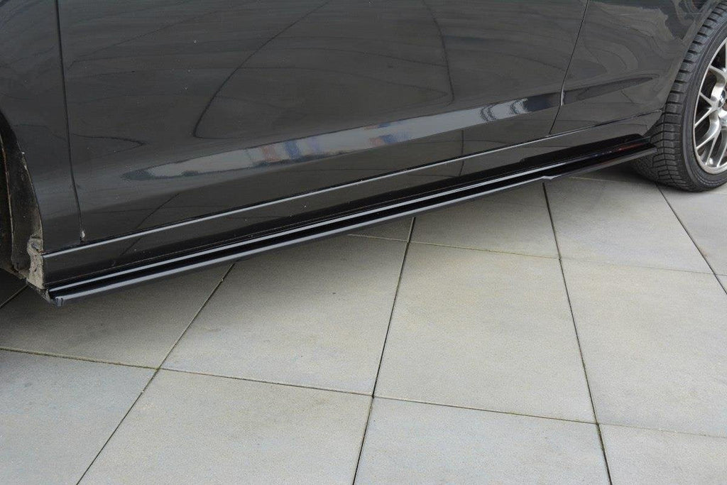 Praguri Renault Laguna Mk3 Coupe 2007-2015 v1 - Maxton Design